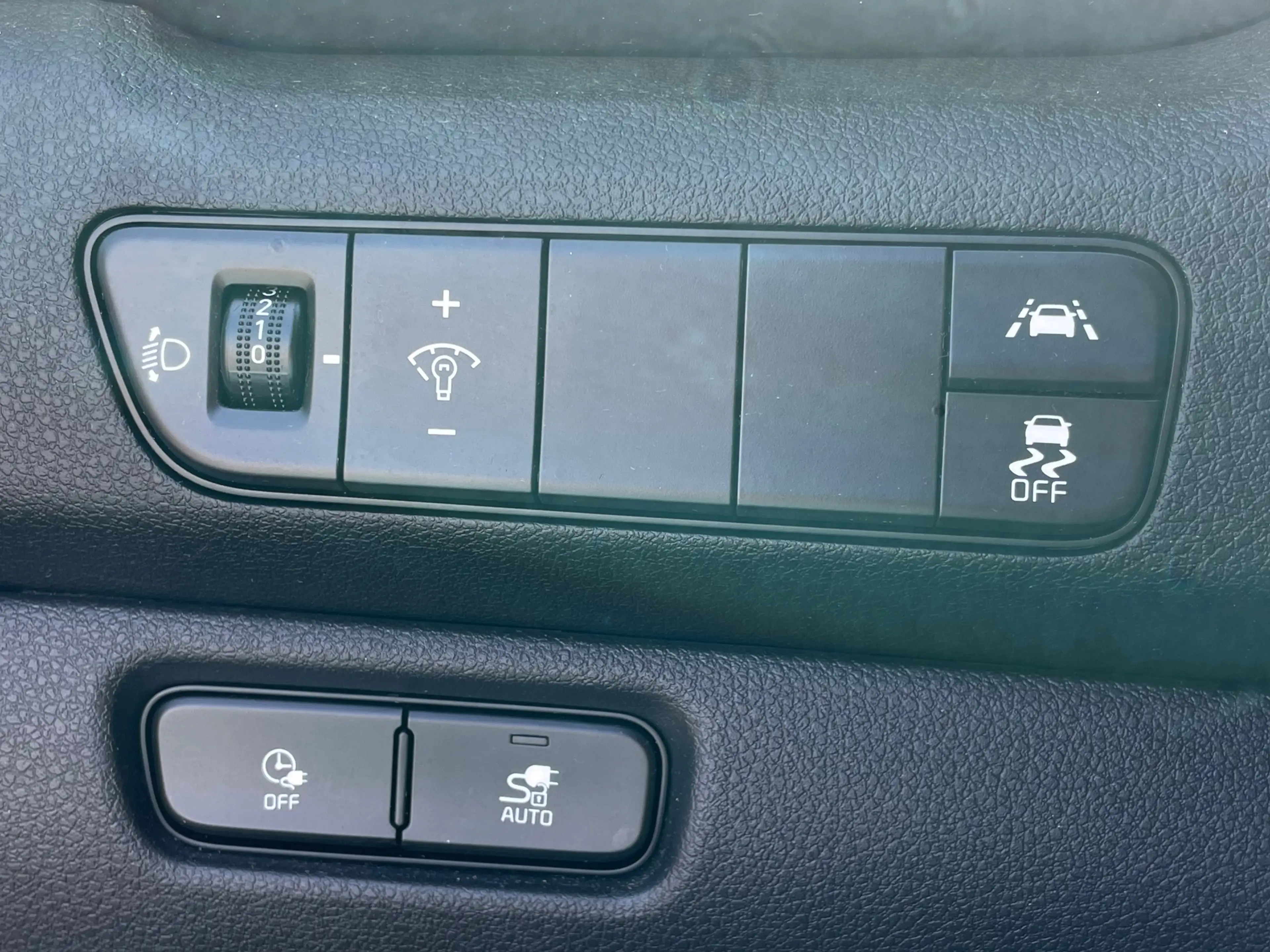 Kia e-Niro DynamicPlusLine 64 kWh SOH100% 1E EIG DEALEROND |P — photo 13