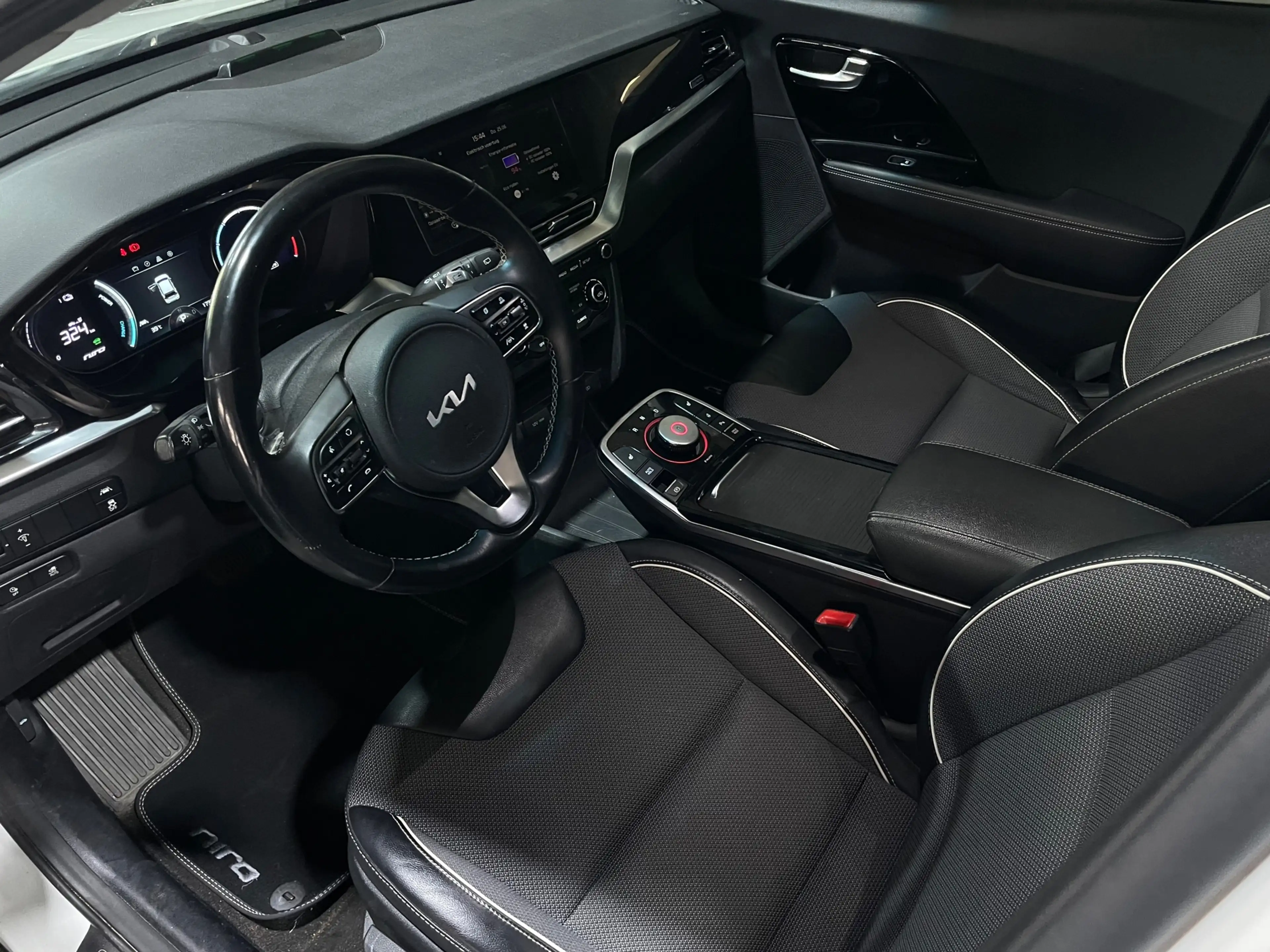 Kia e-Niro DynamicPlusLine 64 kWh SOH100% 1E EIG DEALEROND |P — photo 5