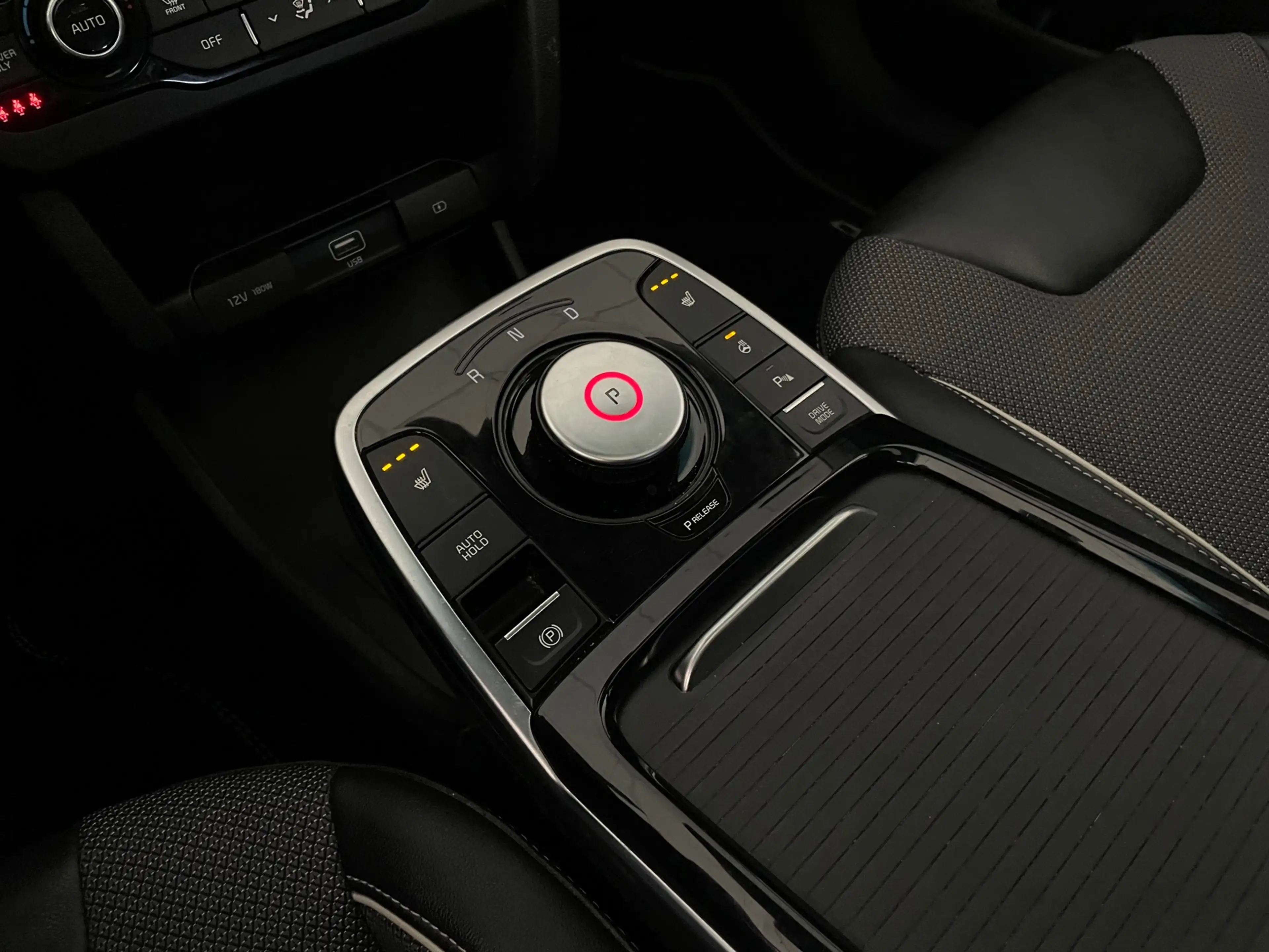 Kia e-Niro DynamicPlusLine 64 kWh SOH100% 1E EIG DEALEROND |P — photo 14