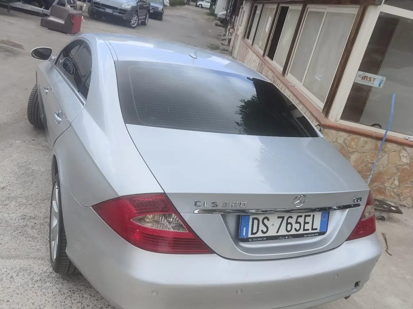 Mercedes-Benz CLS 320 cdi V6 Sport auto Grau - 2