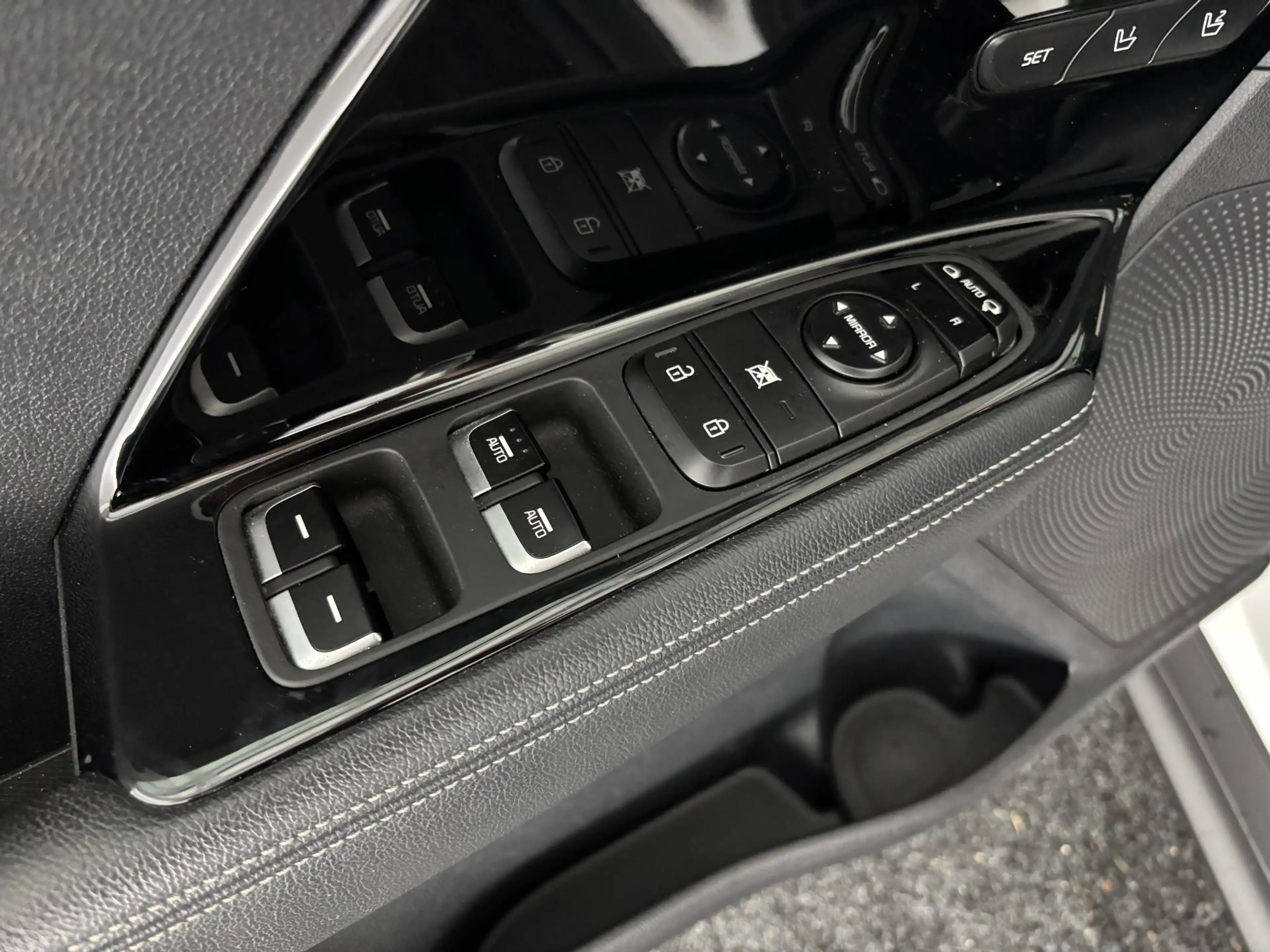 Kia e-Niro ExecutiveLine 64 kWh | SOH 100% | 4 NIEUWE ALL SEA — photo 22
