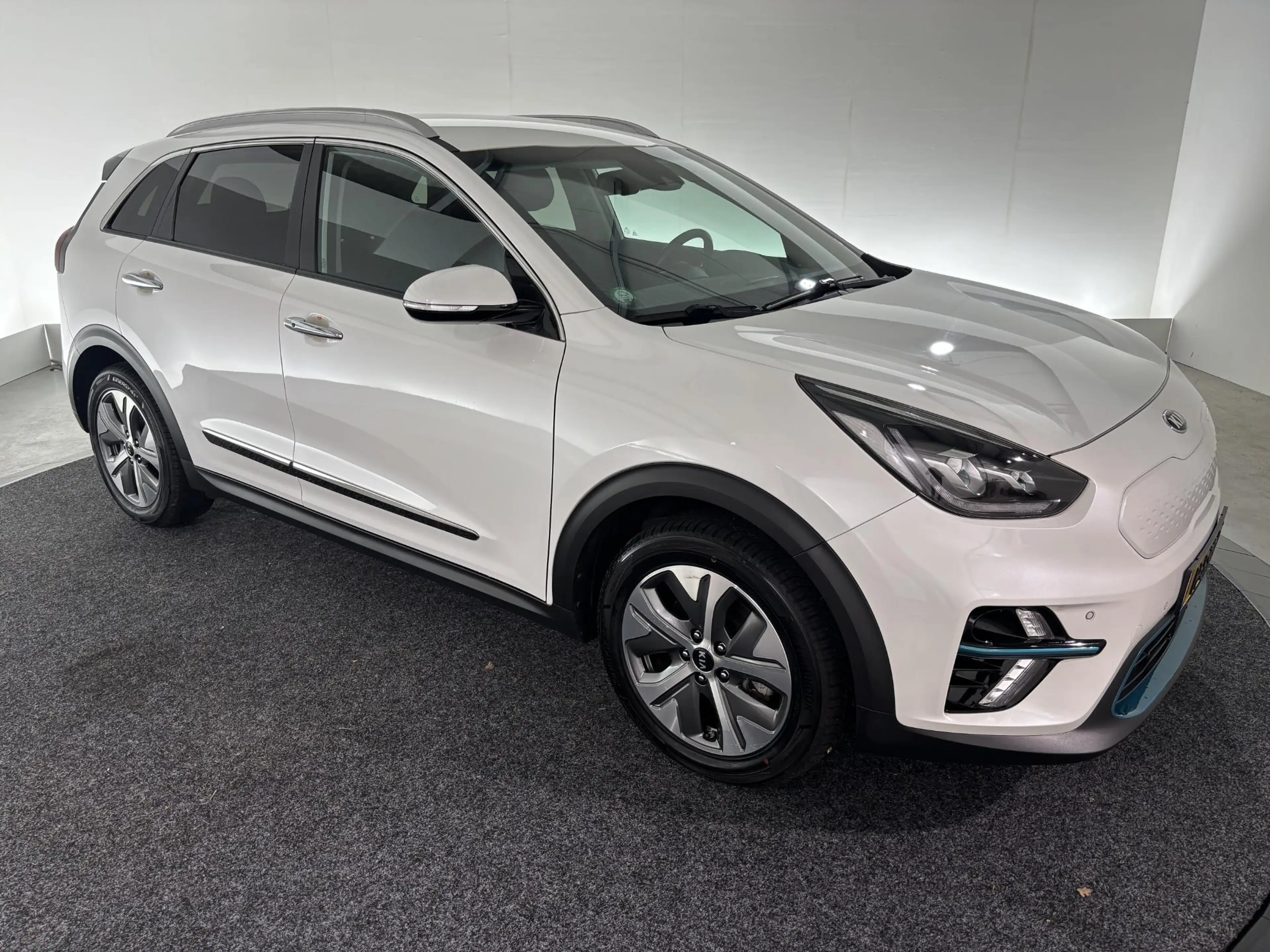 Kia e-Niro ExecutiveLine 64 kWh | SOH 100% | 4 NIEUWE ALL SEA — photo 23