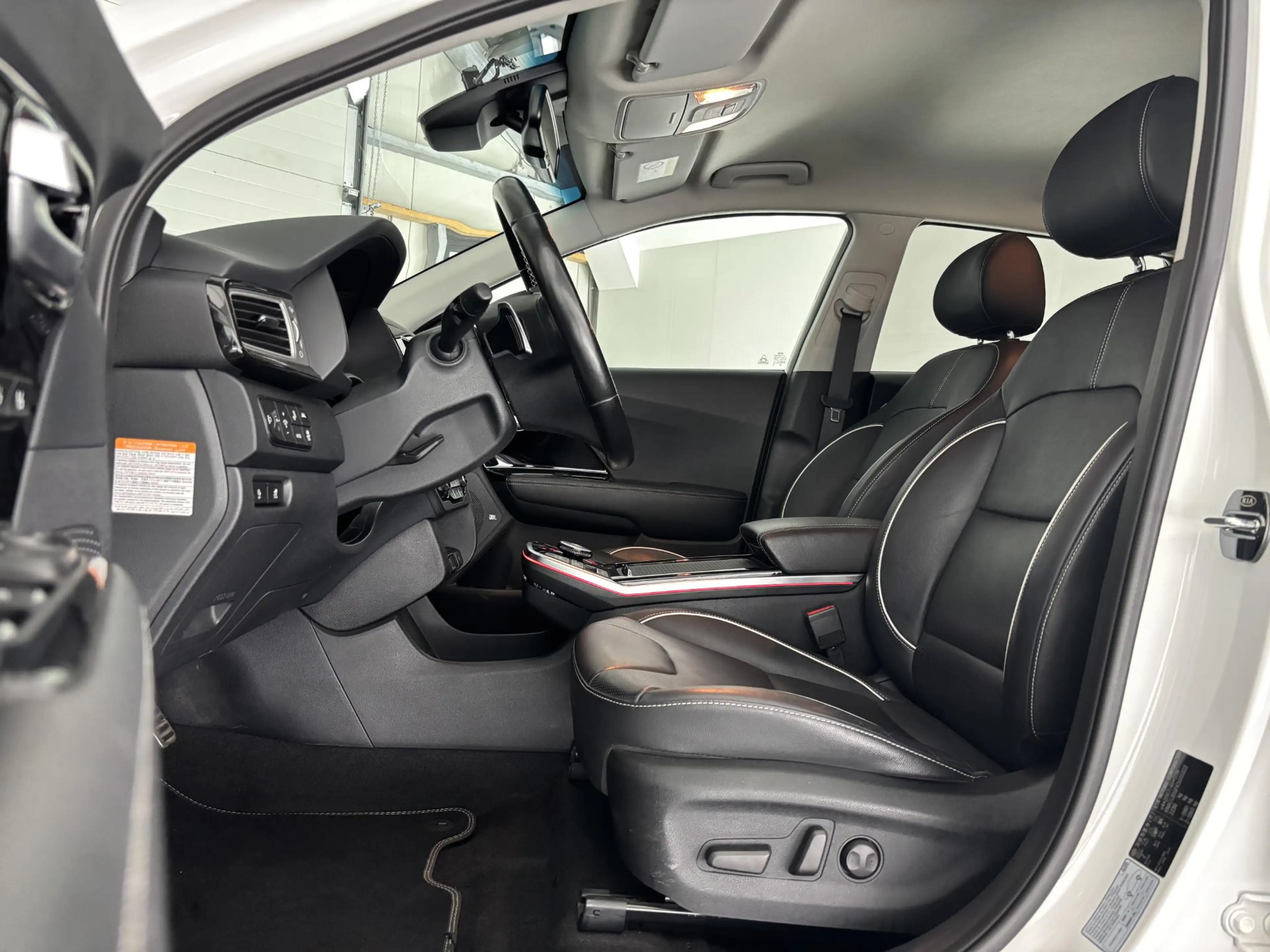 Kia e-Niro ExecutiveLine 64 kWh | SOH 100% | 4 NIEUWE ALL SEA — photo 4