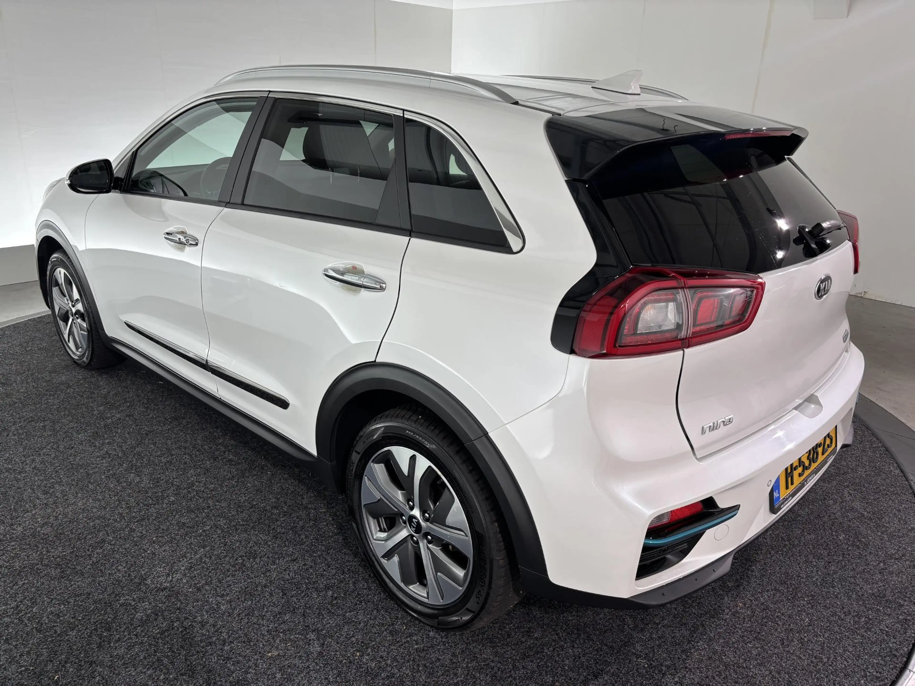 Kia e-Niro ExecutiveLine 64 kWh | SOH 100% | 4 NIEUWE ALL SEA — photo 27