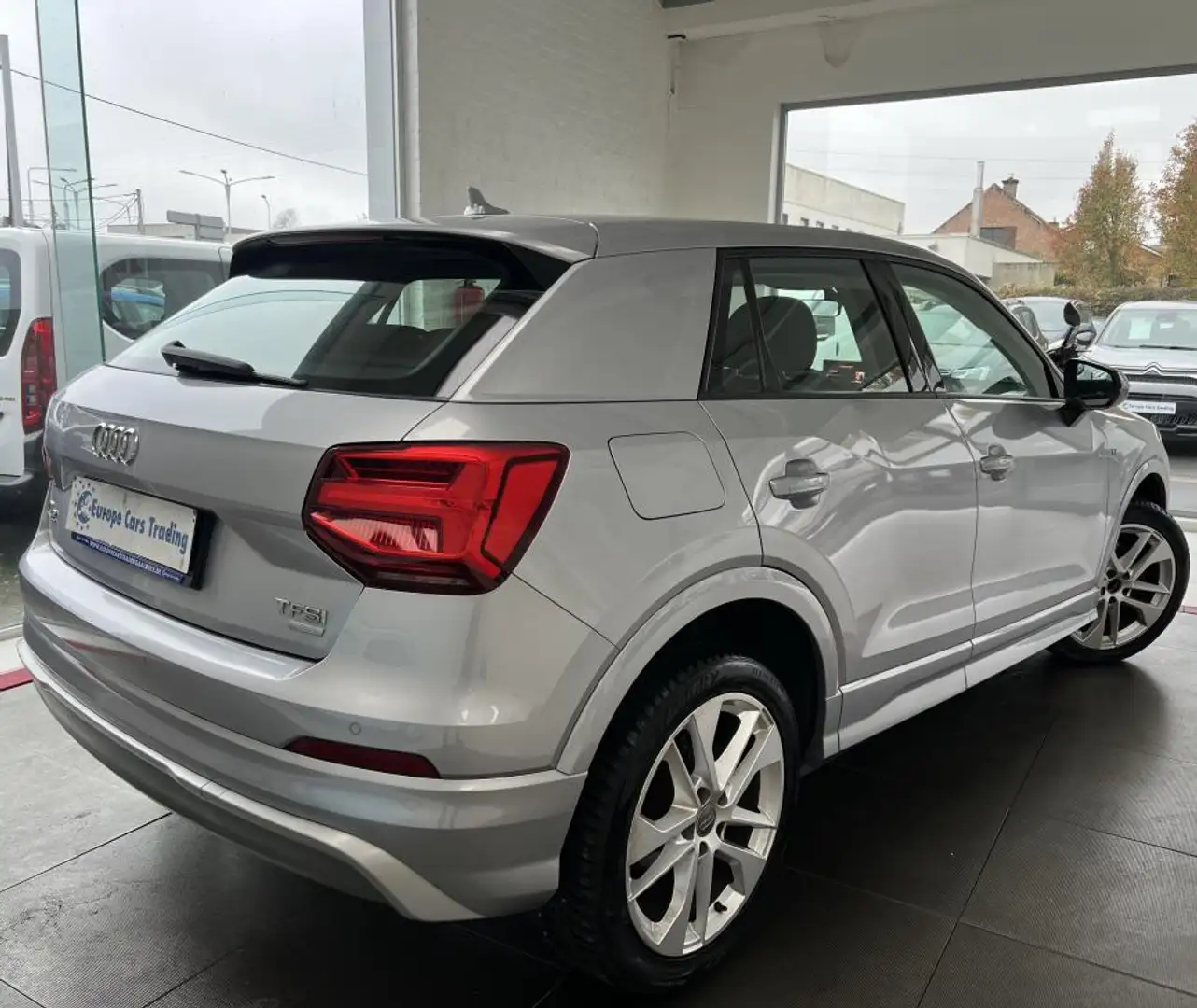 Audi Q2 S line 1.0 TFSI 115CH VIRTUAL COCKPIT GPS GAR 12M Grijs - 2