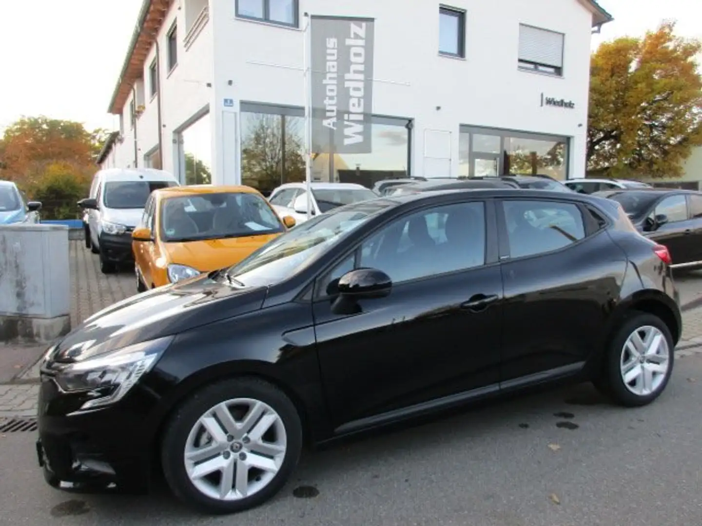 Renault Clio Zen Hybrid TCE 145 Navi Sitzheizung Klima PDC Schwarz - 1