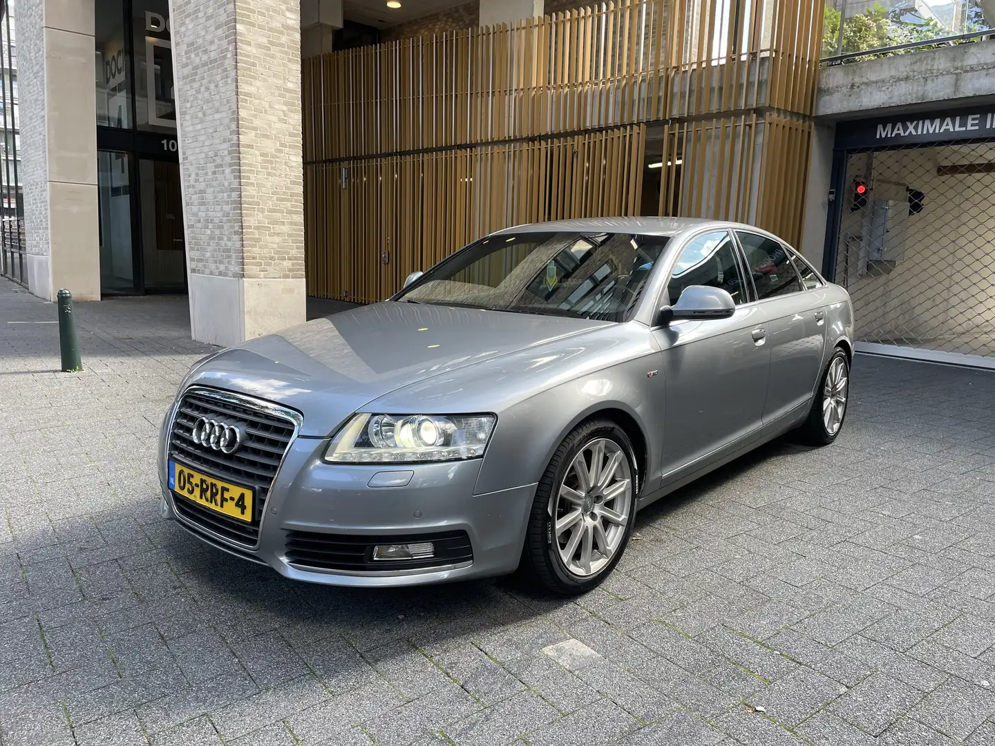 Audi A6 2.0 TFSI Pro Line S Grijs - 1