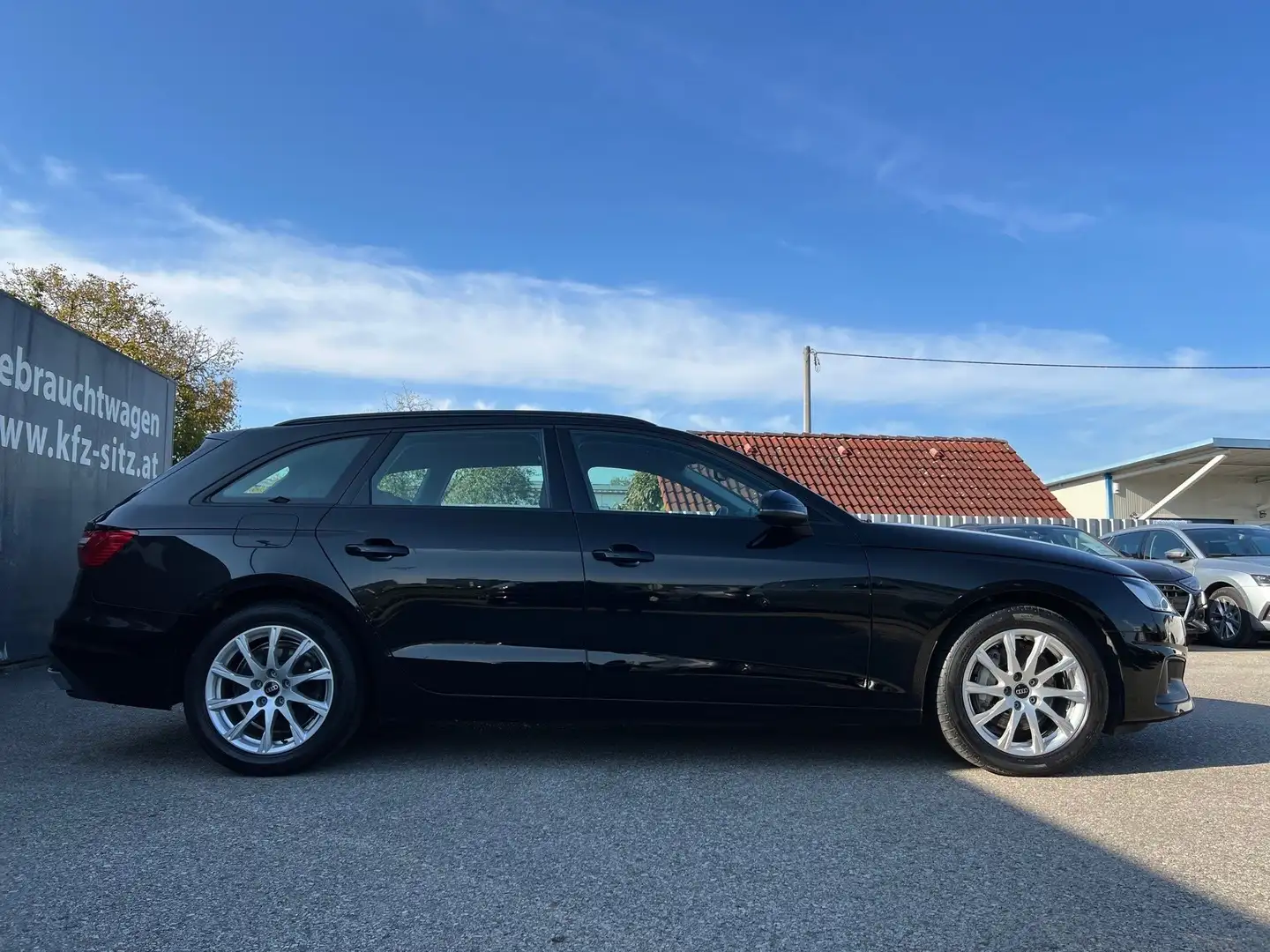 Audi A4 Avant 40 TDI quattro S-tronic Schwarz - 2