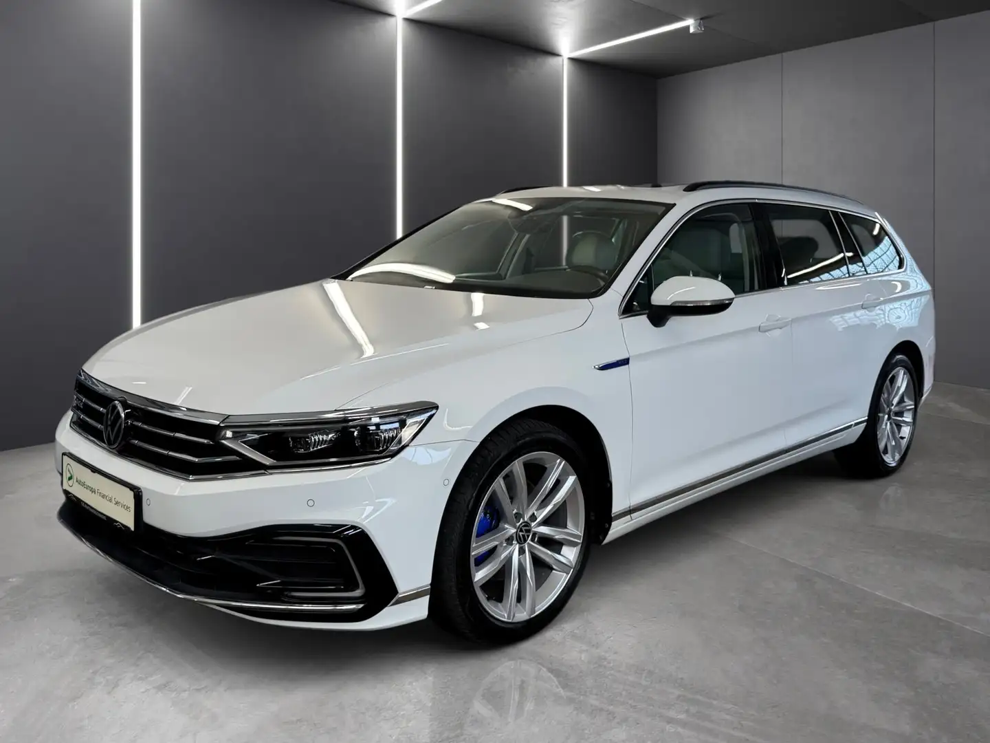 Volkswagen Passat Variant GTE 1,4 OPF - Leder, Matrix, AHK, Pano Blanco - 1
