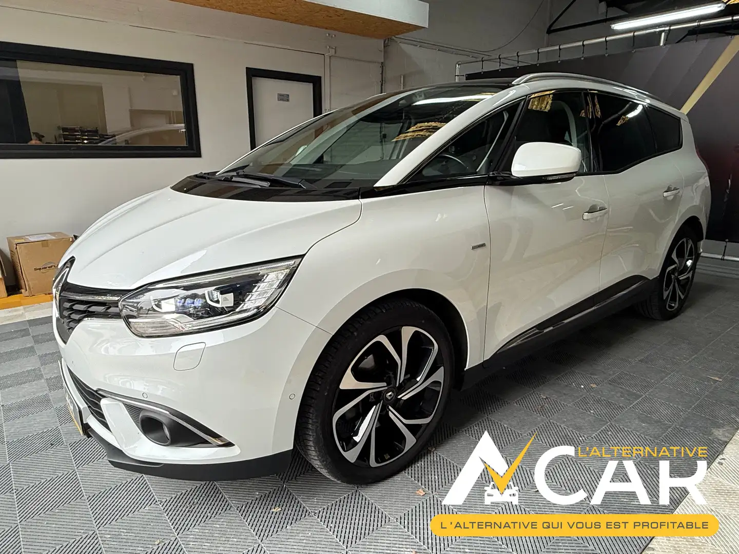 Renault Grand Scenic 1.7 Blue dCi Bose Edition EDC 7PL - GARANTIE 12M Blanc - 1