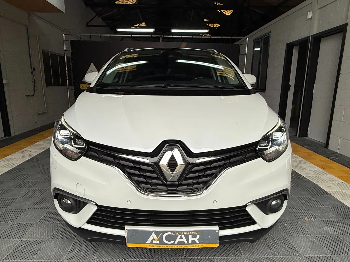 Renault Grand Scenic 1.7 Blue dCi Bose Edition EDC 7PL - GARANTIE 12M Blanc - 2