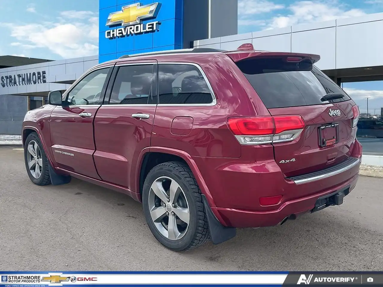 Jeep Grand Cherokee снимка Jeep Grand Cherokee