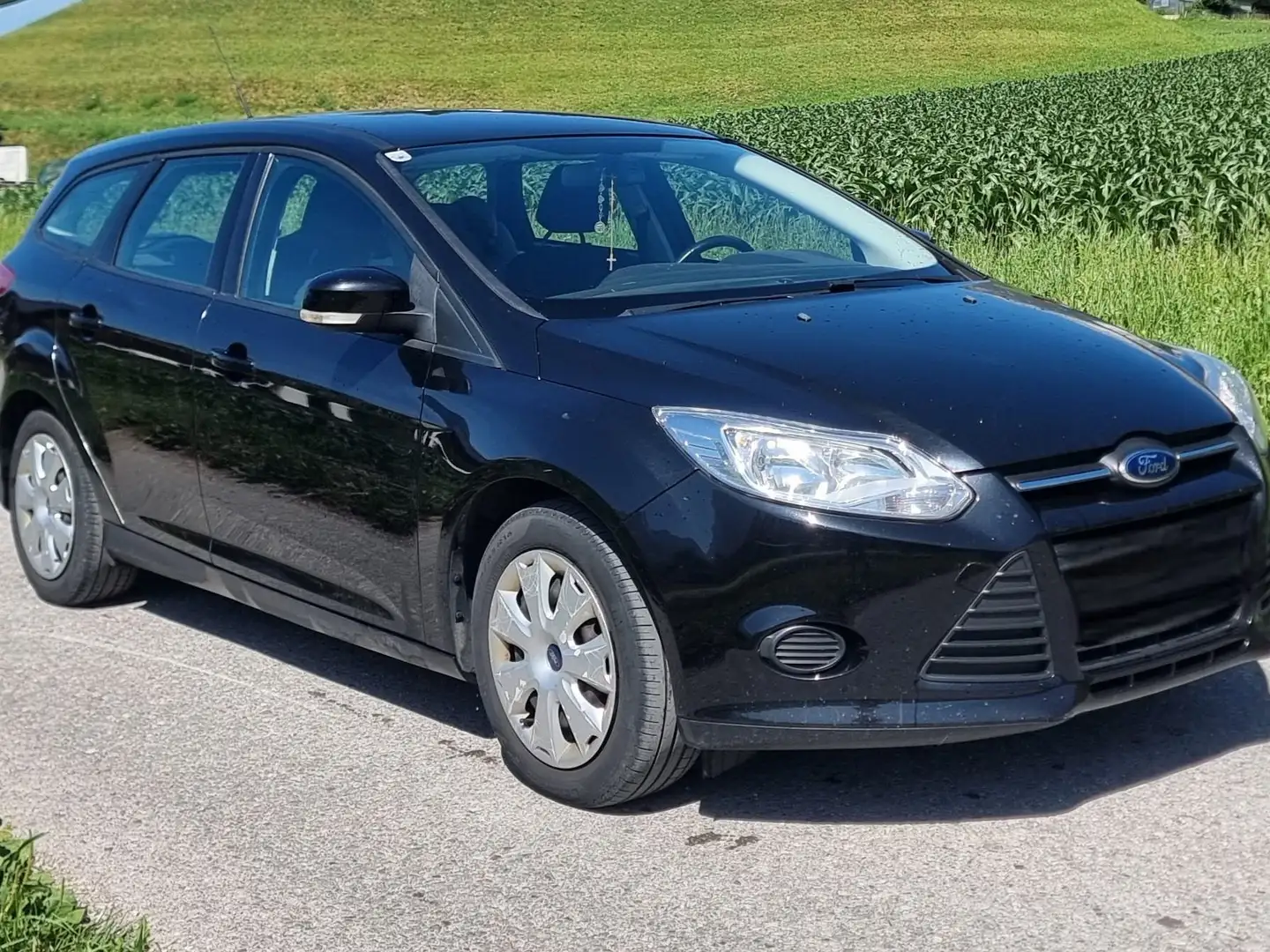 Ford Focus Focus Traveller Trend 1,6 TDCi DPF Trend Schwarz - 1