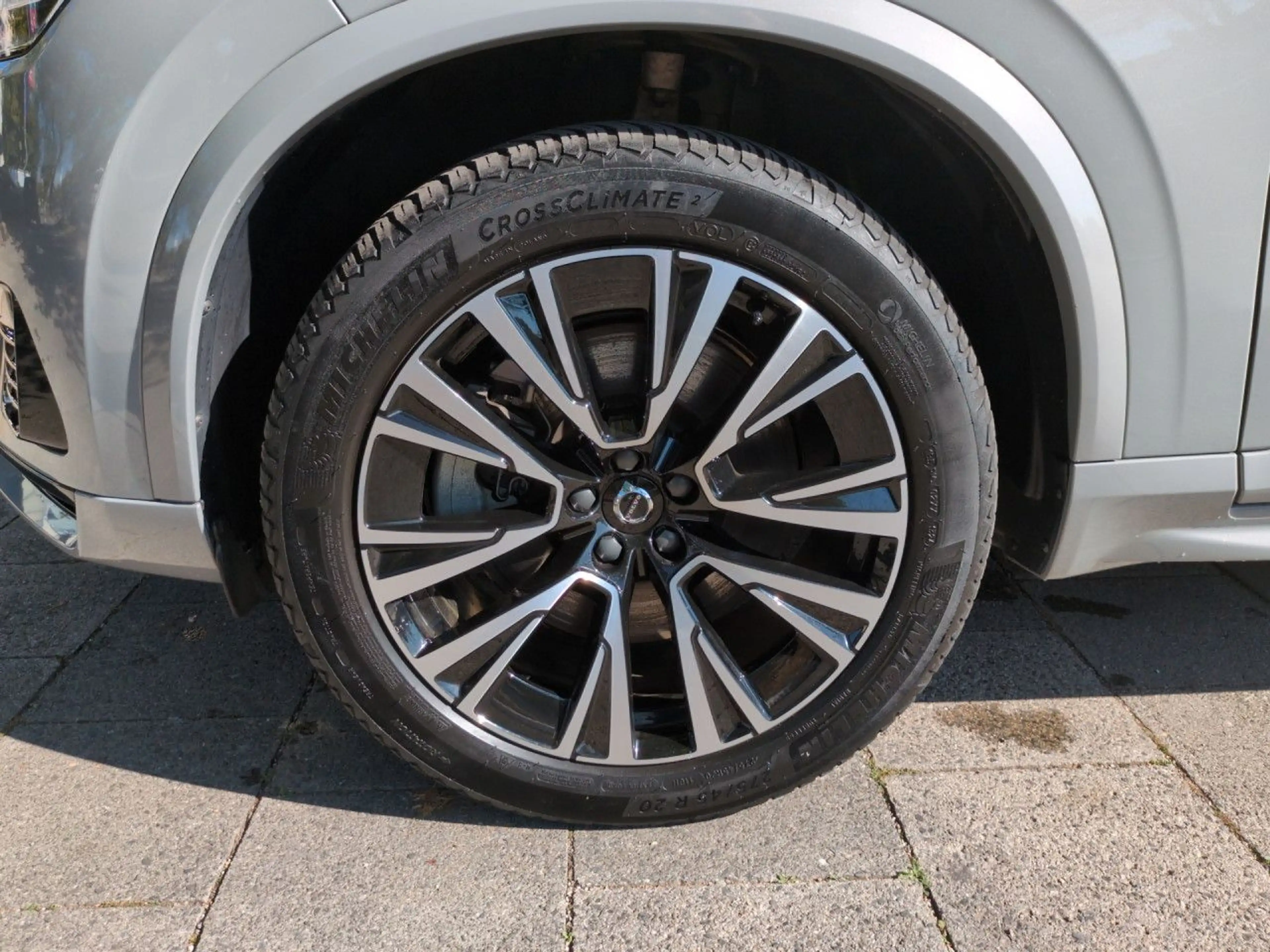 Volvo XC90 XC 90 Plus Dark Recharge Plug-In Hybrid AWD LED — photo 23