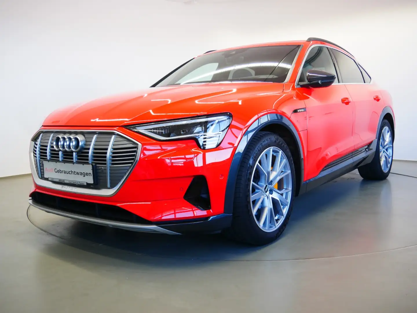 Audi e-tron Sportback s line 55 qu MATRIX AHK PANO HEAD-UP vir Rot - 2