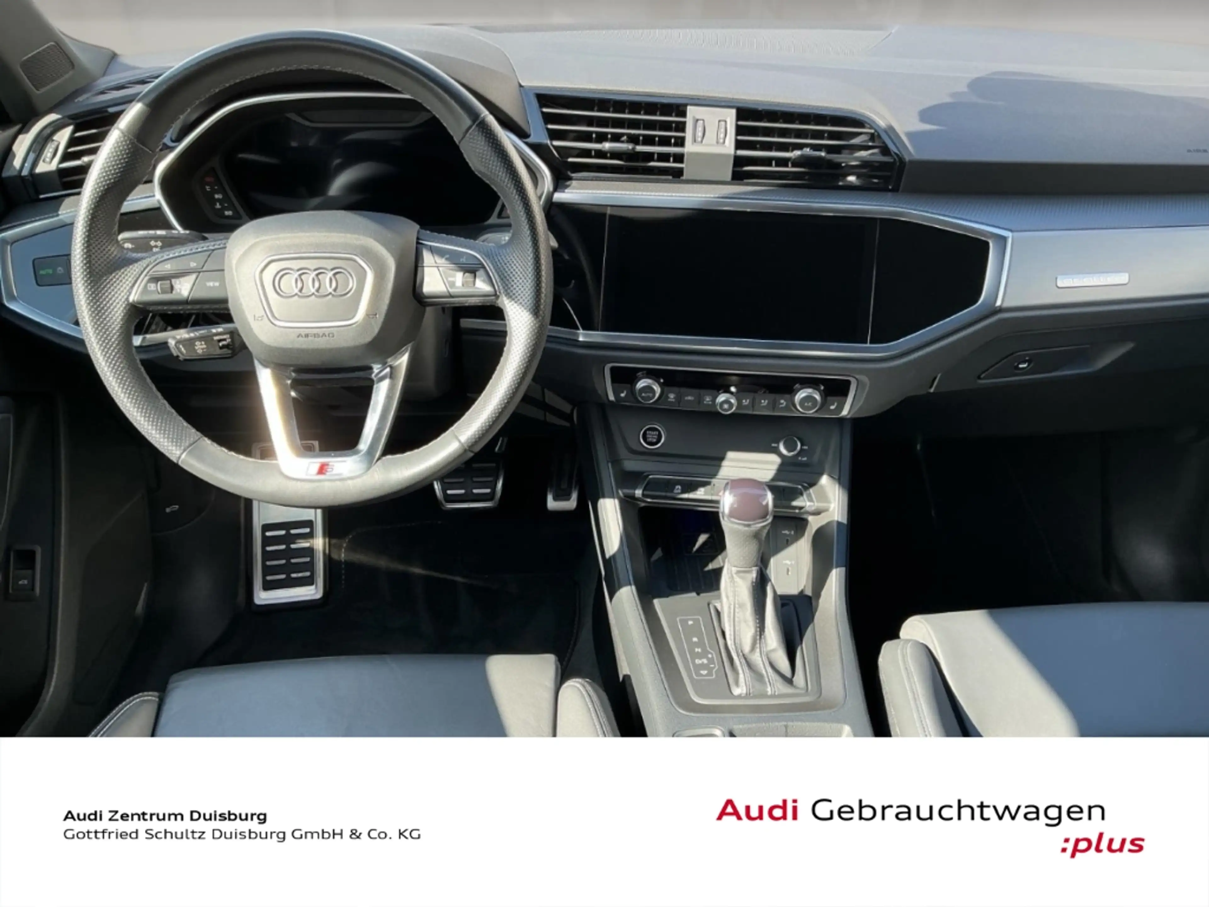 Audi Q3 40 TFSI quattro S line — photo 7