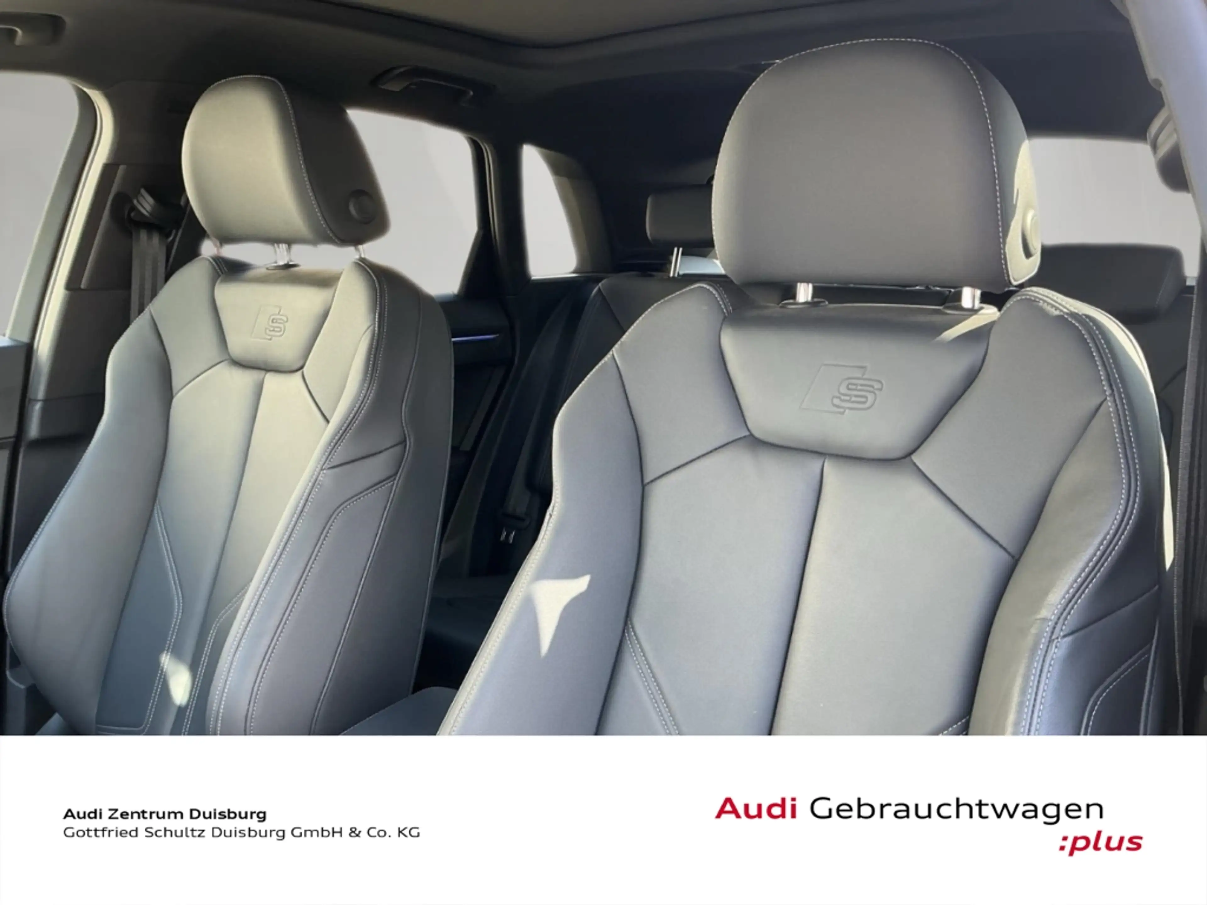Audi Q3 40 TFSI quattro S line — photo 8