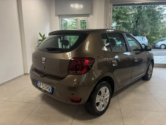 Dacia Sandero view 6