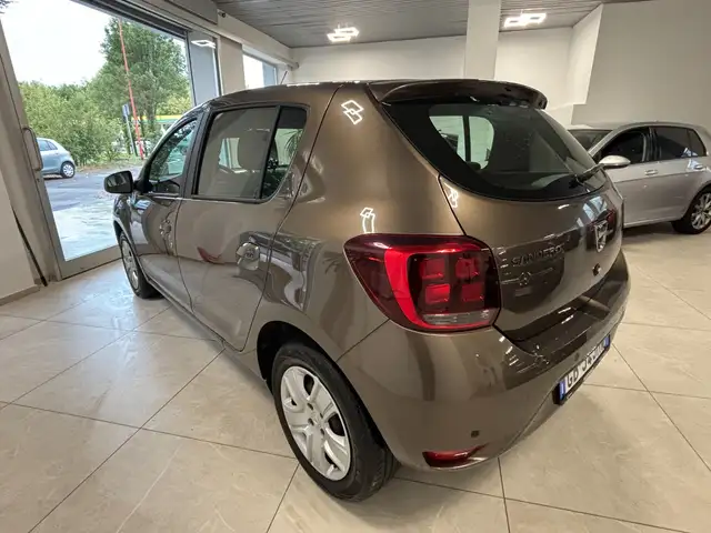 Dacia Sandero view 4