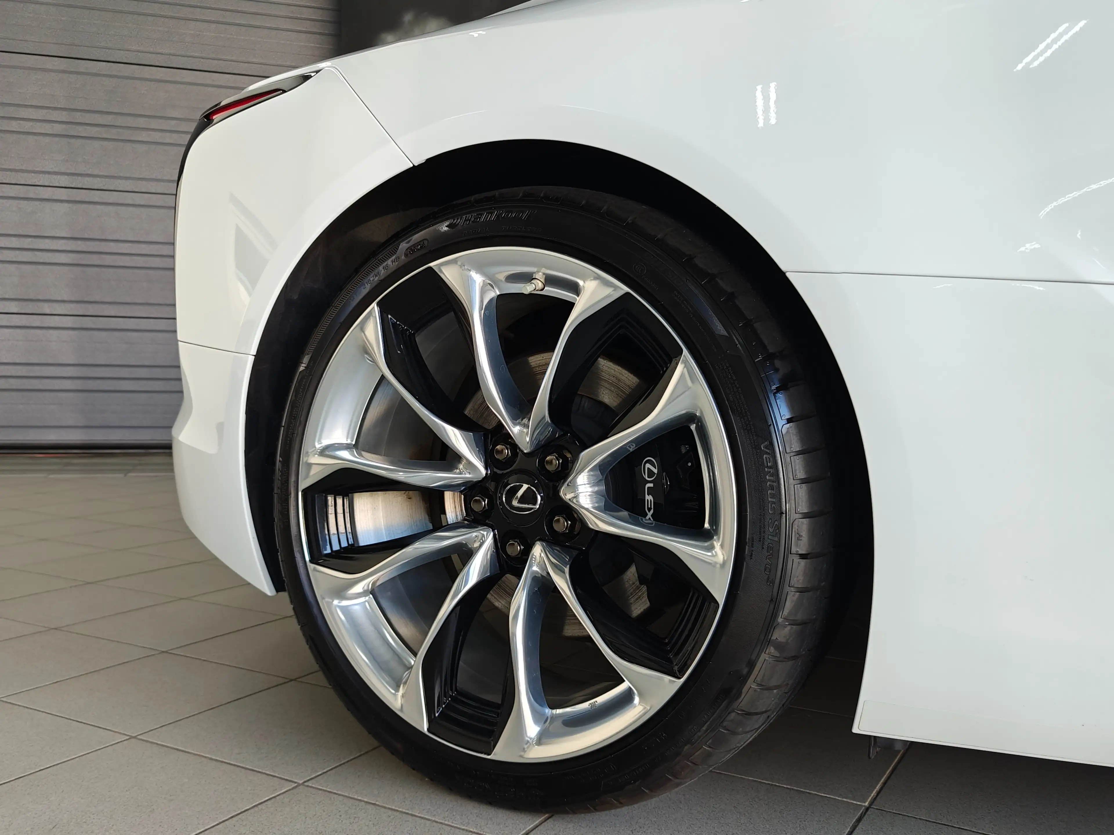 Lexus LC 500 LC 500 Cabriolet Performance Paket — photo 15