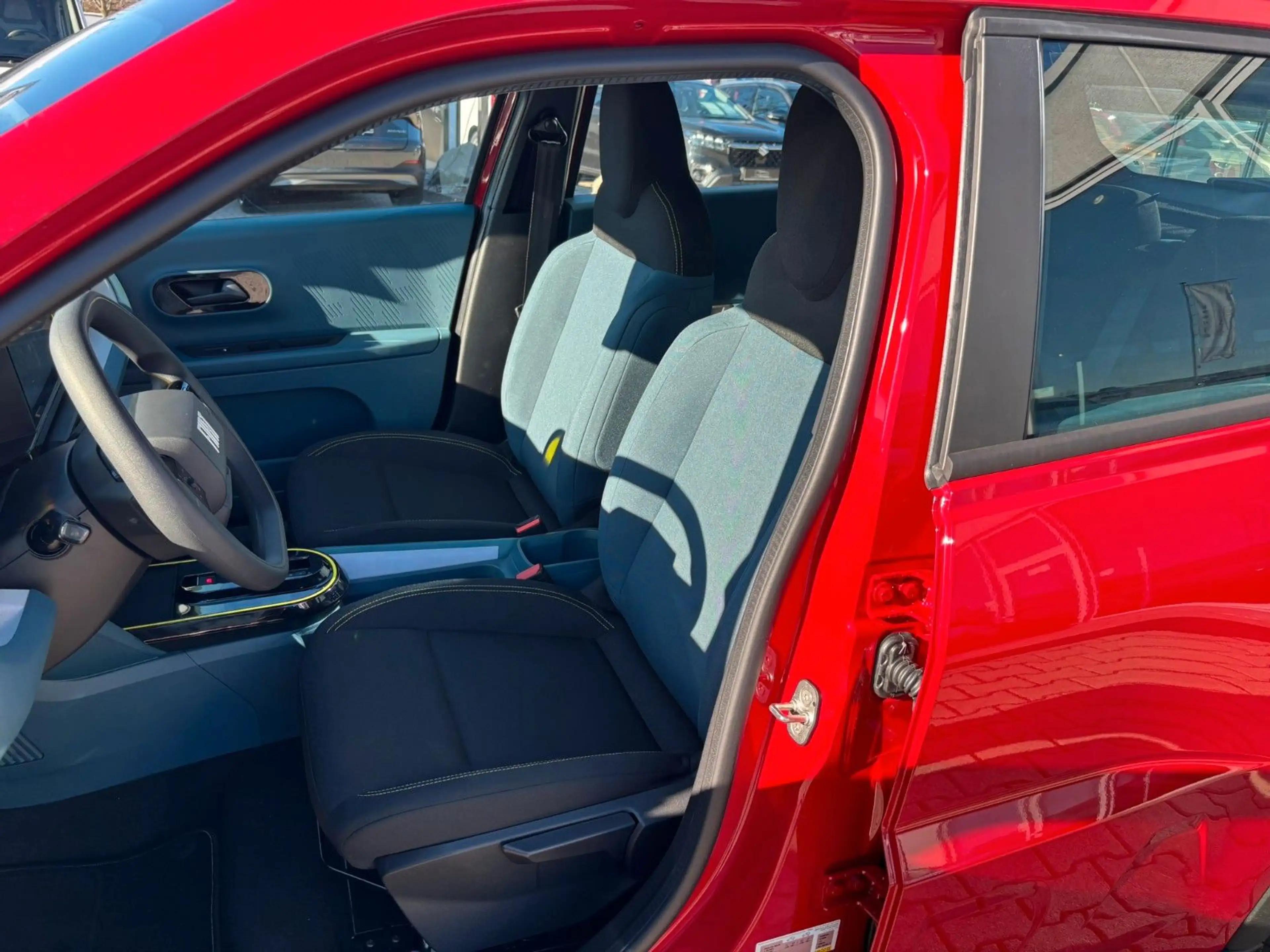 Fiat Grande Panda 1.2 Hybrid Icon eDCT — photo 12