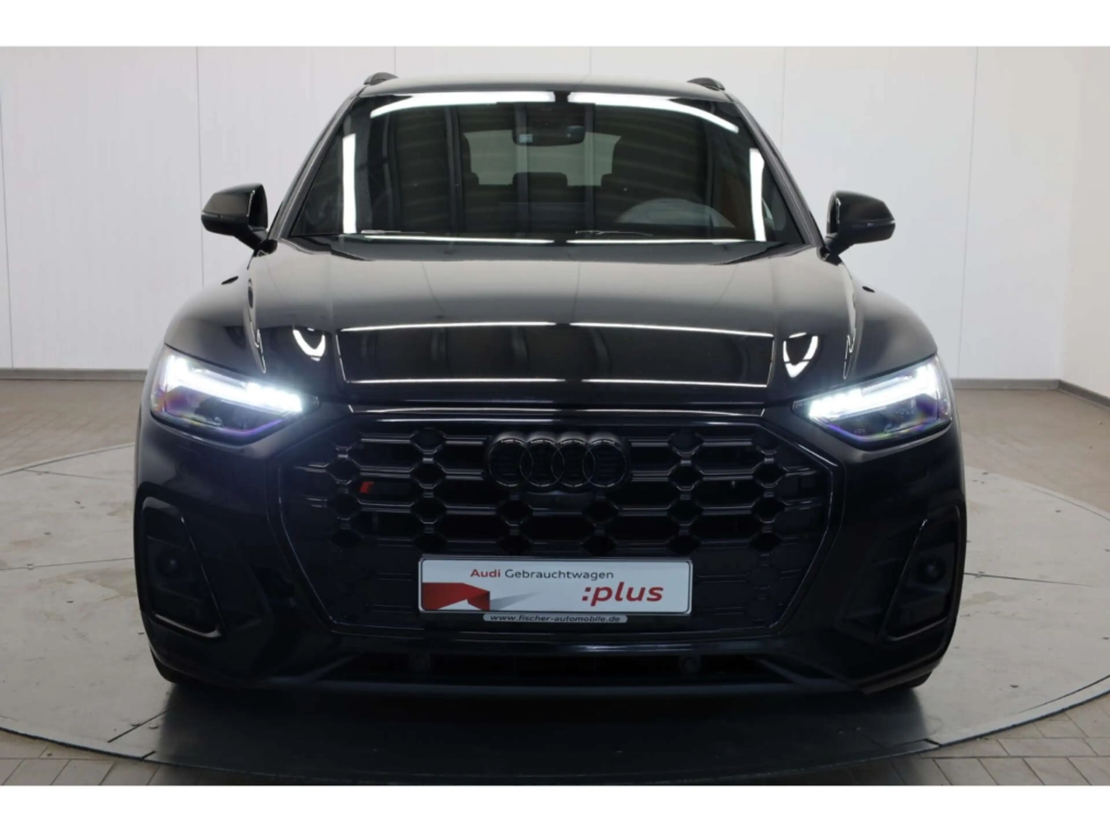 Audi SQ5 TDI quattro — photo 2