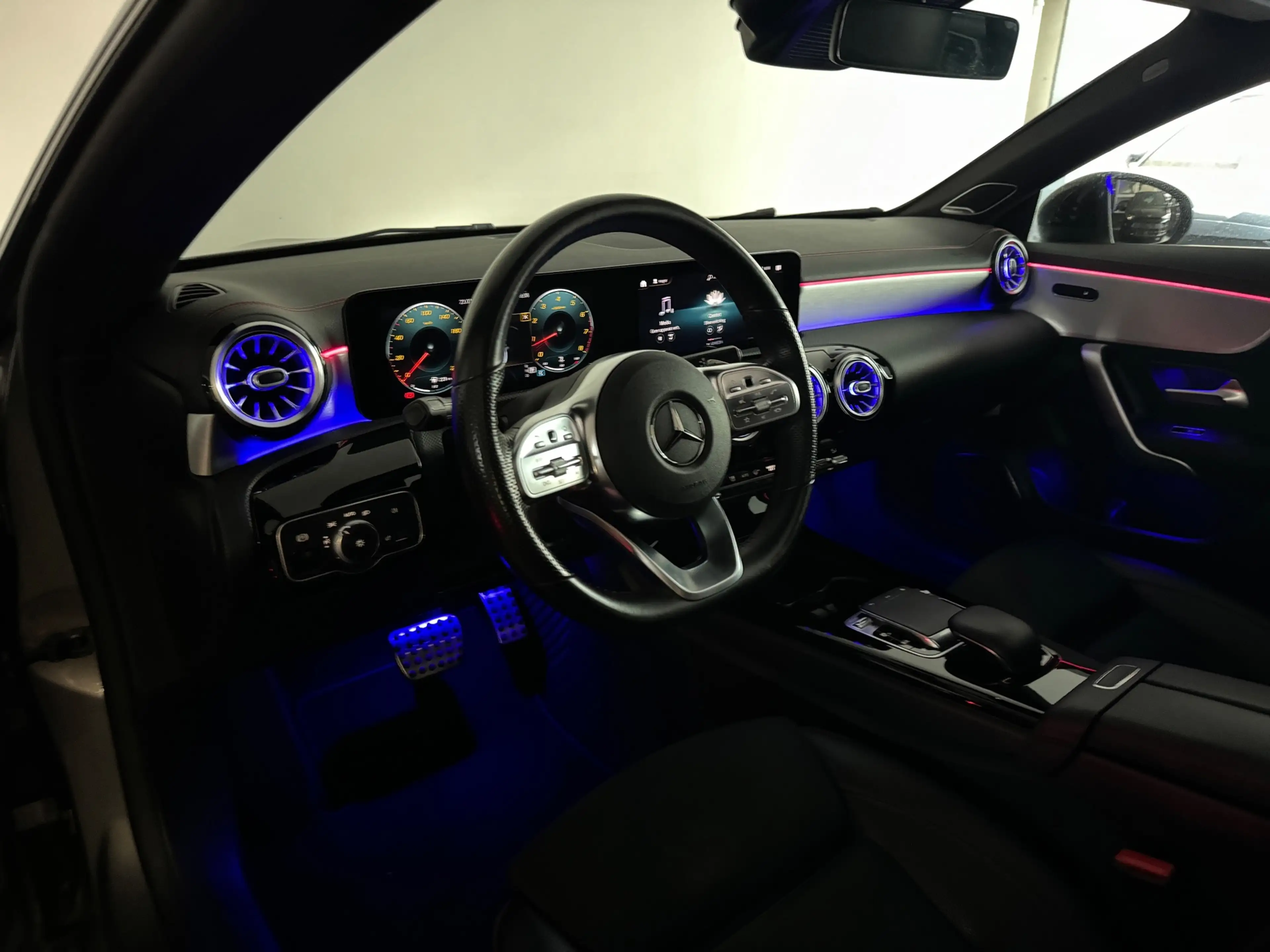 Mercedes-Benz CLA 220 4MATIC AMG Pano|Burmester|BlindSpot|Camera — photo 9