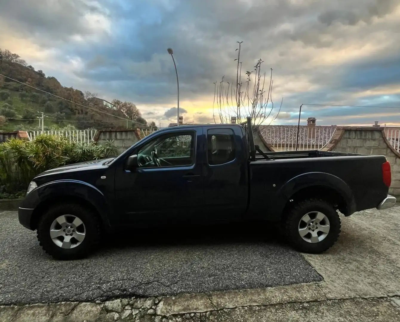 Nissan Navara k.cab 2.5 dci LE 174cv - 1