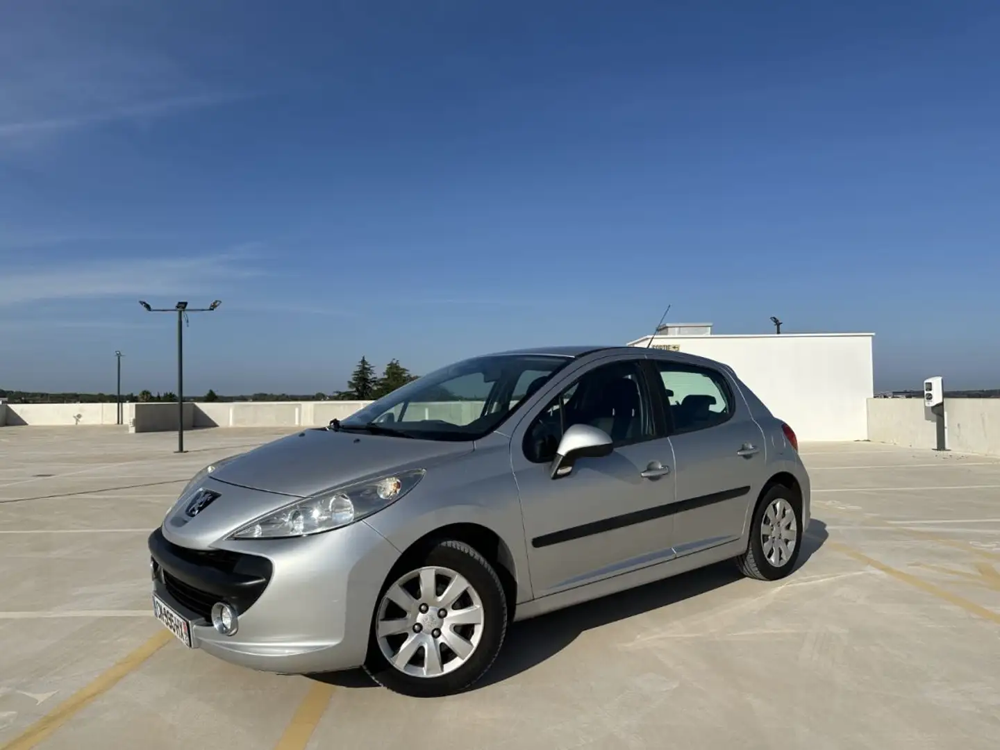 Peugeot 207 1.4 VTi 95ch PREMIUM PACK Szürke - 1