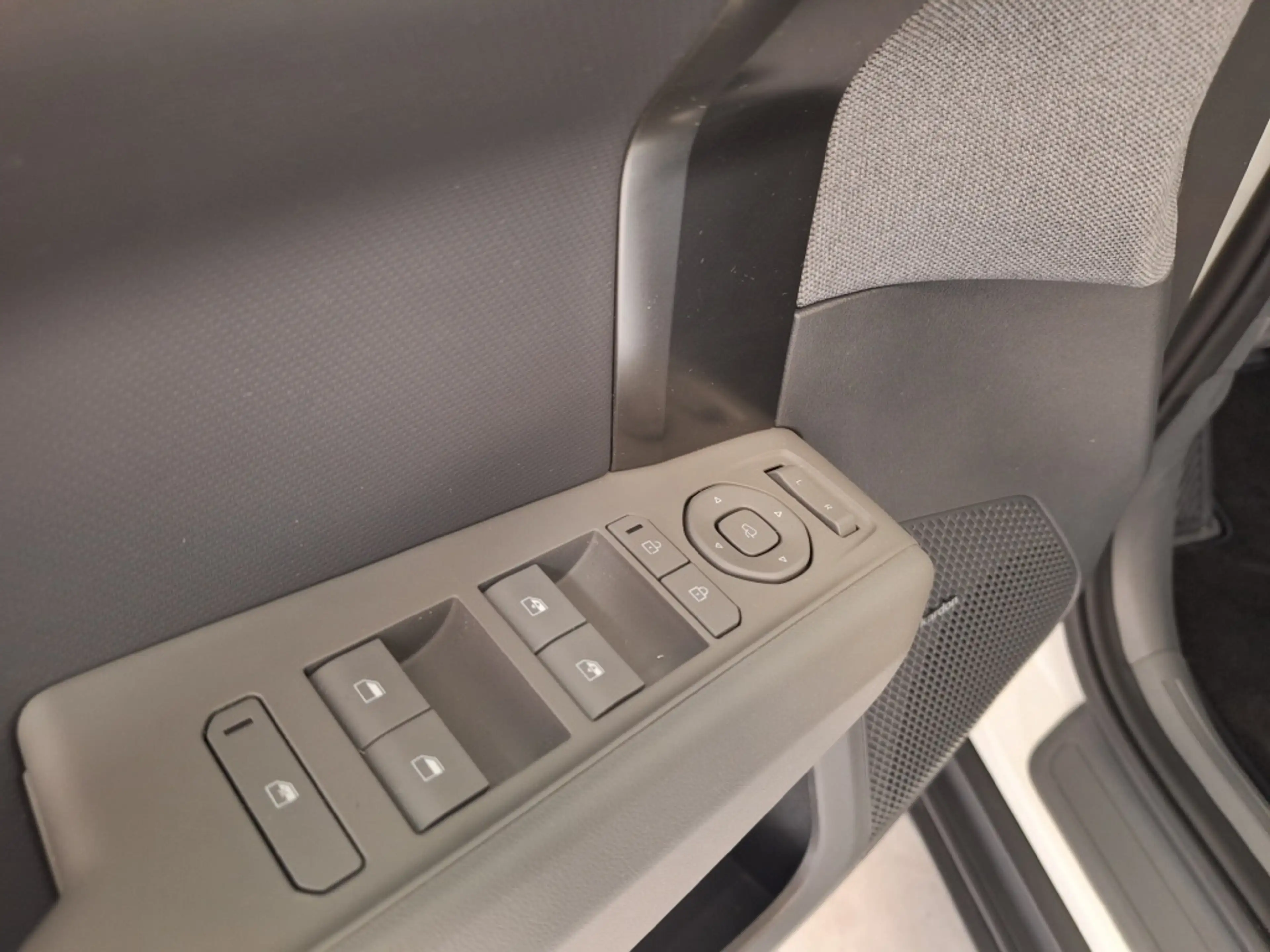 Kia EV3 Plus Advanced 58.3 kWh — photo 9
