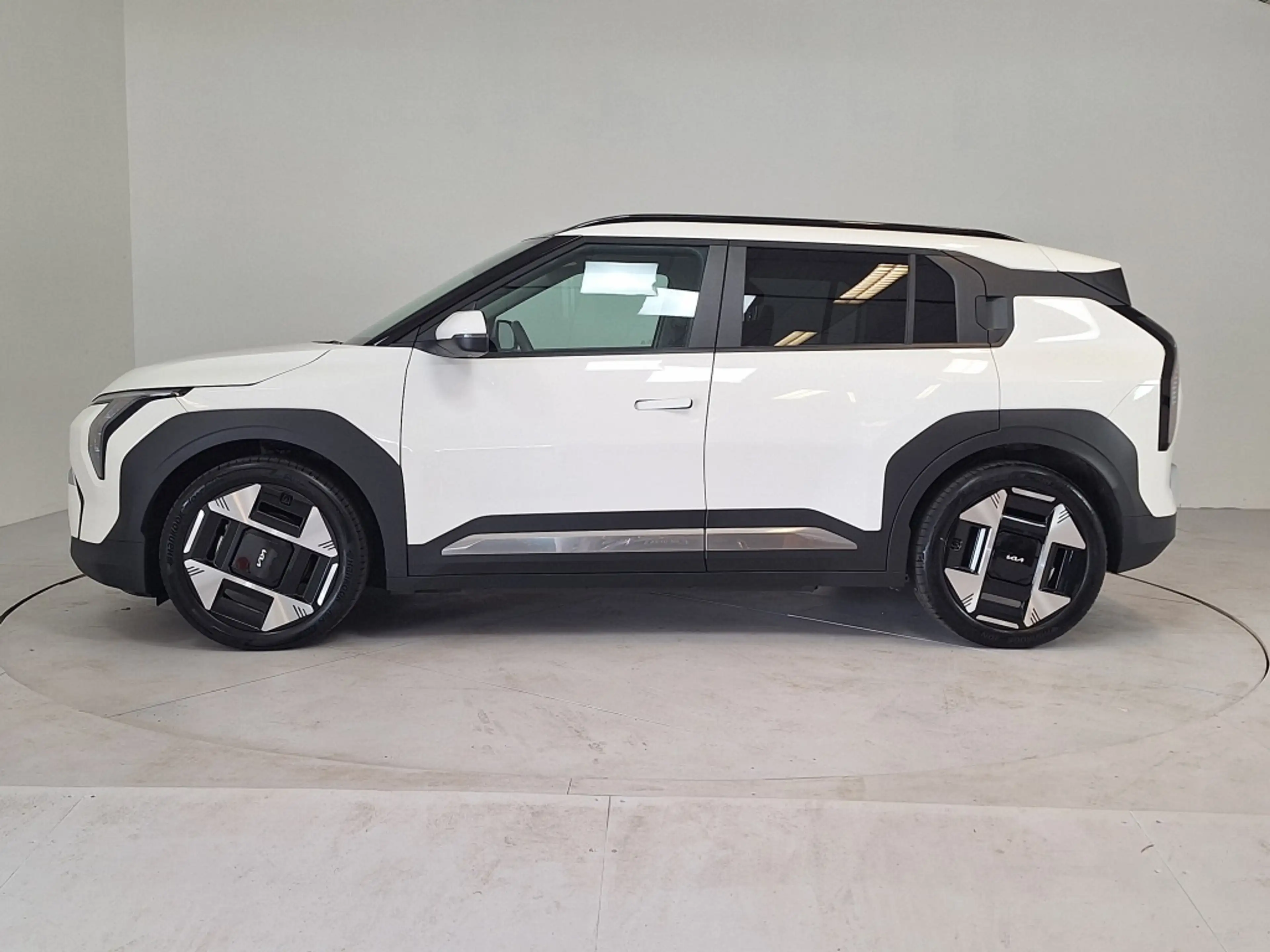 Kia EV3 Plus Advanced 58.3 kWh — photo 2