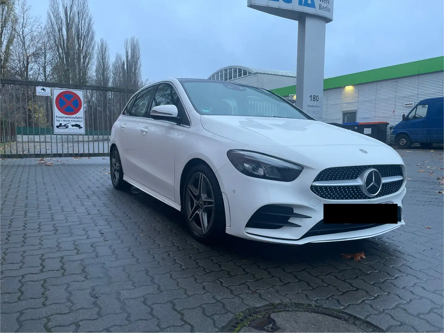 Mercedes-Benz B 200 d 8G-DCT AMG Line - 1