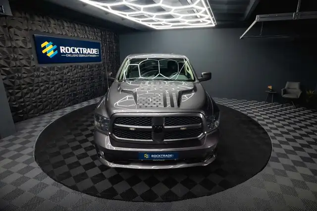 Dodge RAM 5.7 V8 HEMI 4x4 PUNISHER Night-Paket LONGBED