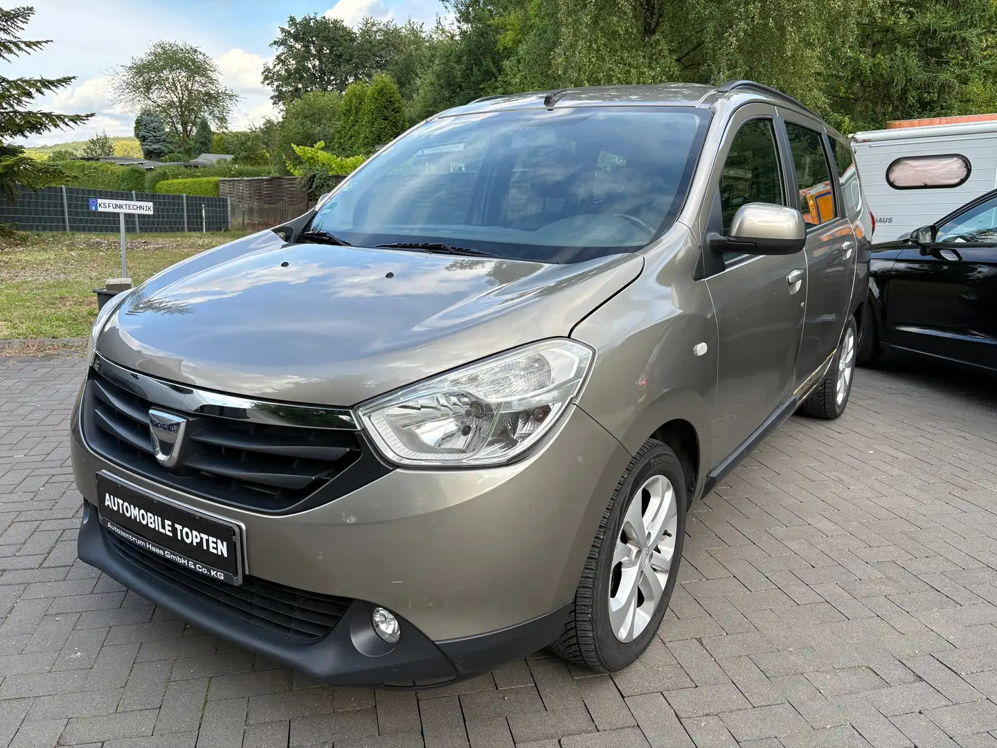 Dacia Lodgy dCi 110 Prestige / KLIMA / TÜV NEU Oro - 1