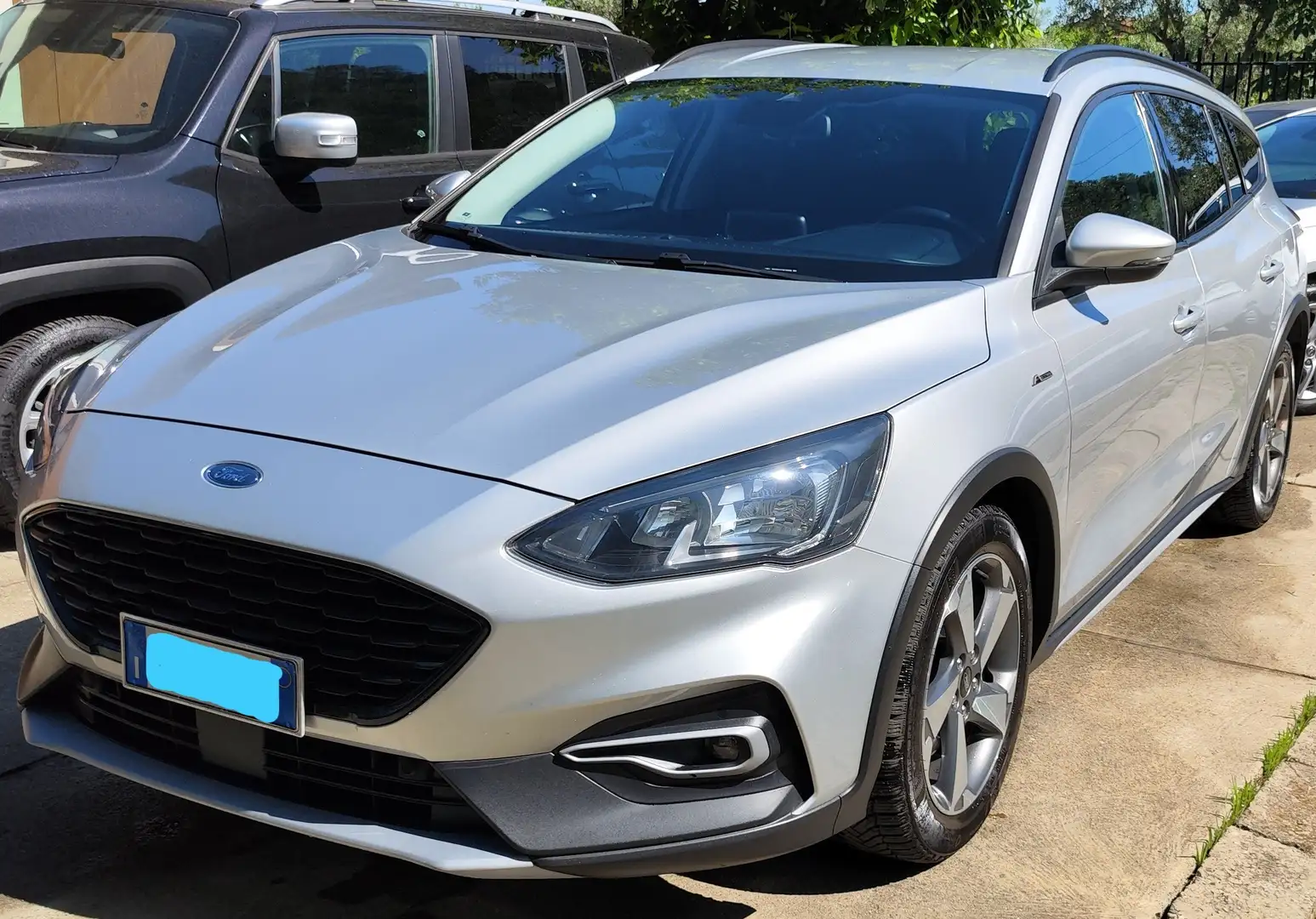 Ford Focus Focus Active SW 1.5 ecoblue s Plateado - 2
