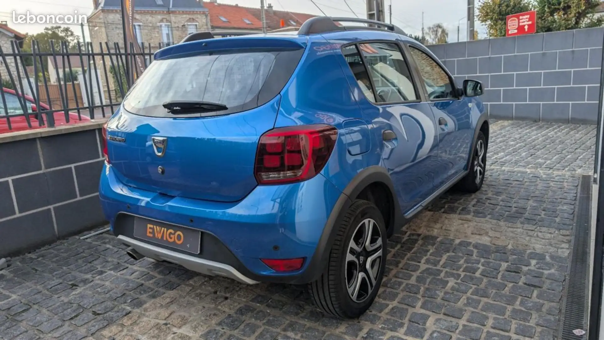 Dacia Sandero STEPWAY 0.9 TCE 90ch ADVANCE 1ère main Entretien Garantie 12 mois Bleu - 2