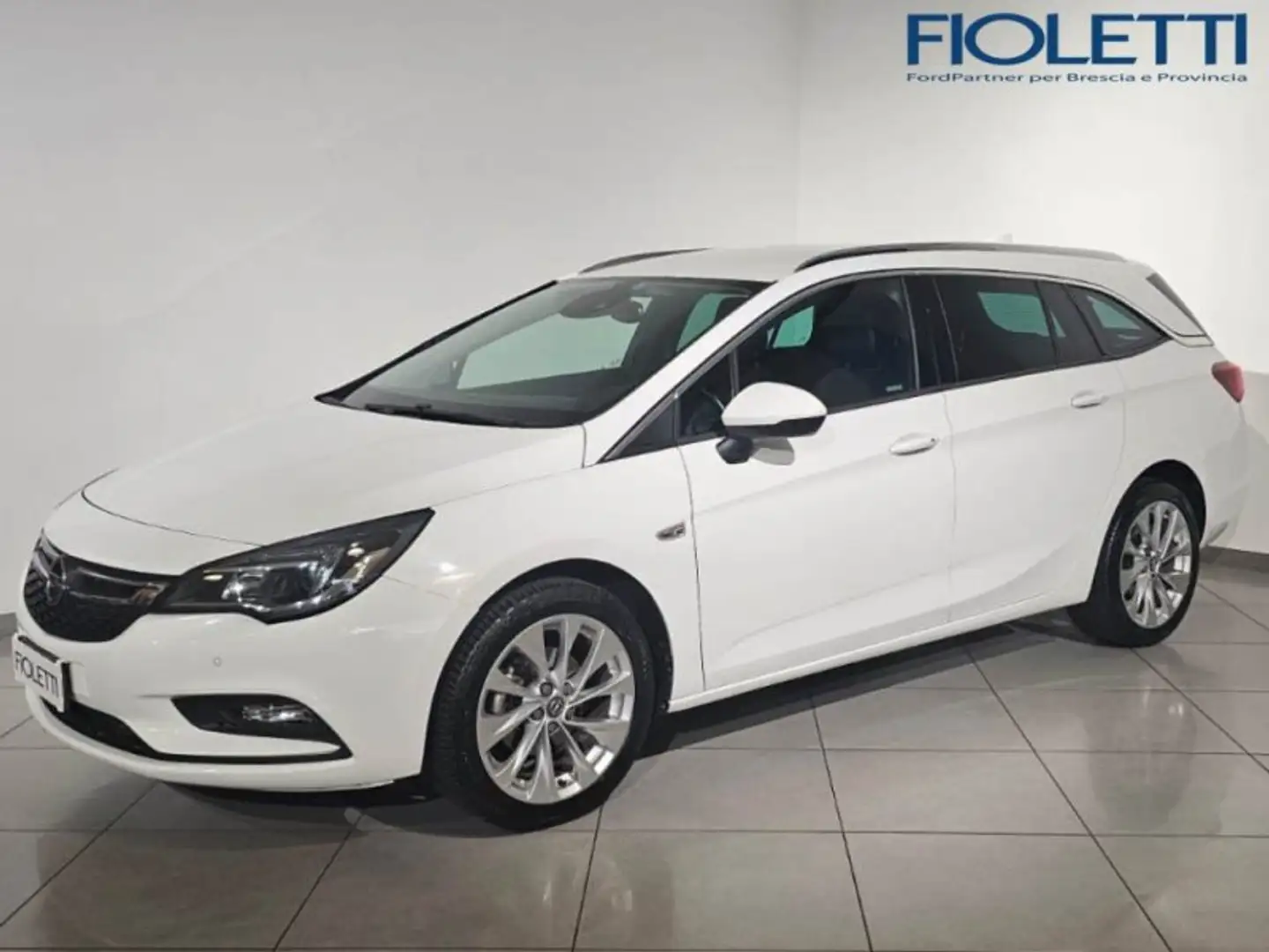 Opel Astra 5ª SERIE 1.6 CDTI 110CV START&STOP SPORTS TOURER Wit - 1