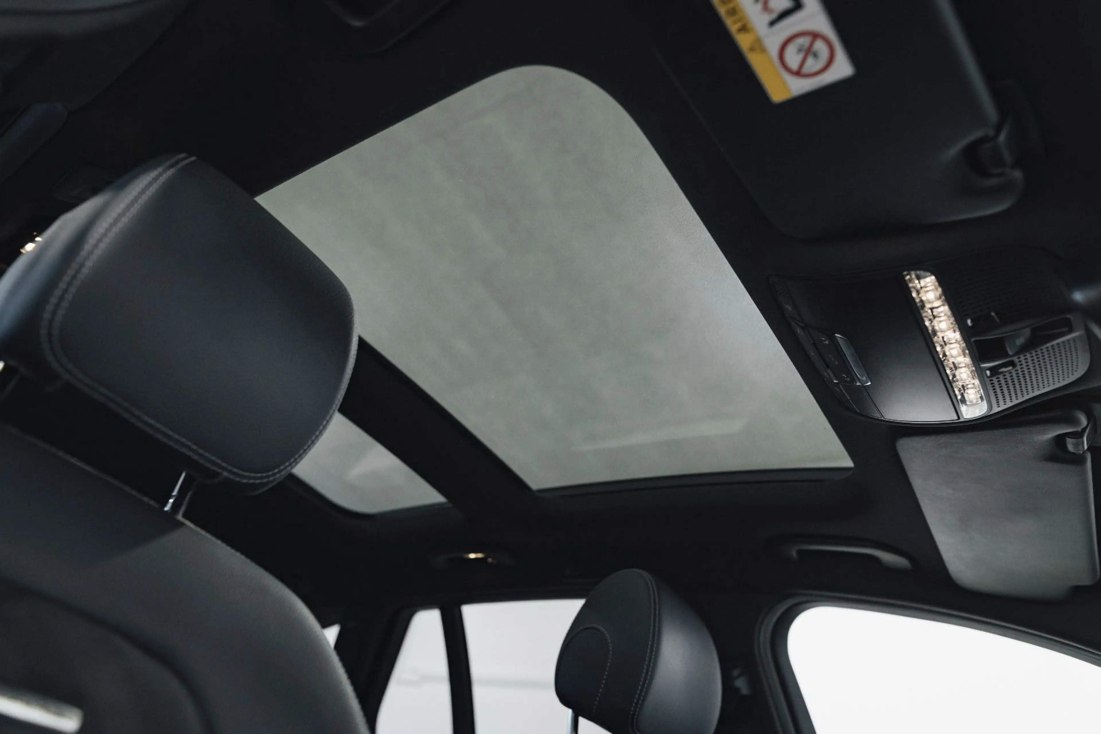 Mercedes-Benz C 63 AMG T-Modell — photo 12