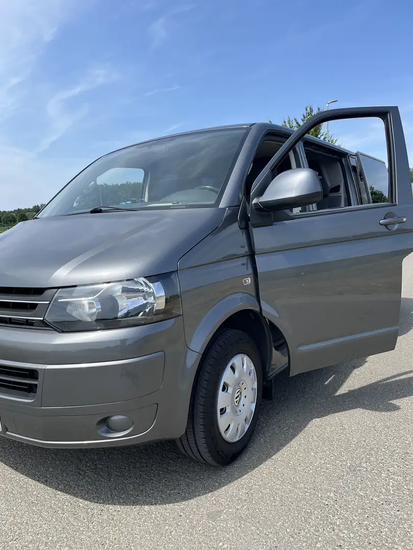 Volkswagen T5 Kombi dubbele cabine L2 Grey - 1