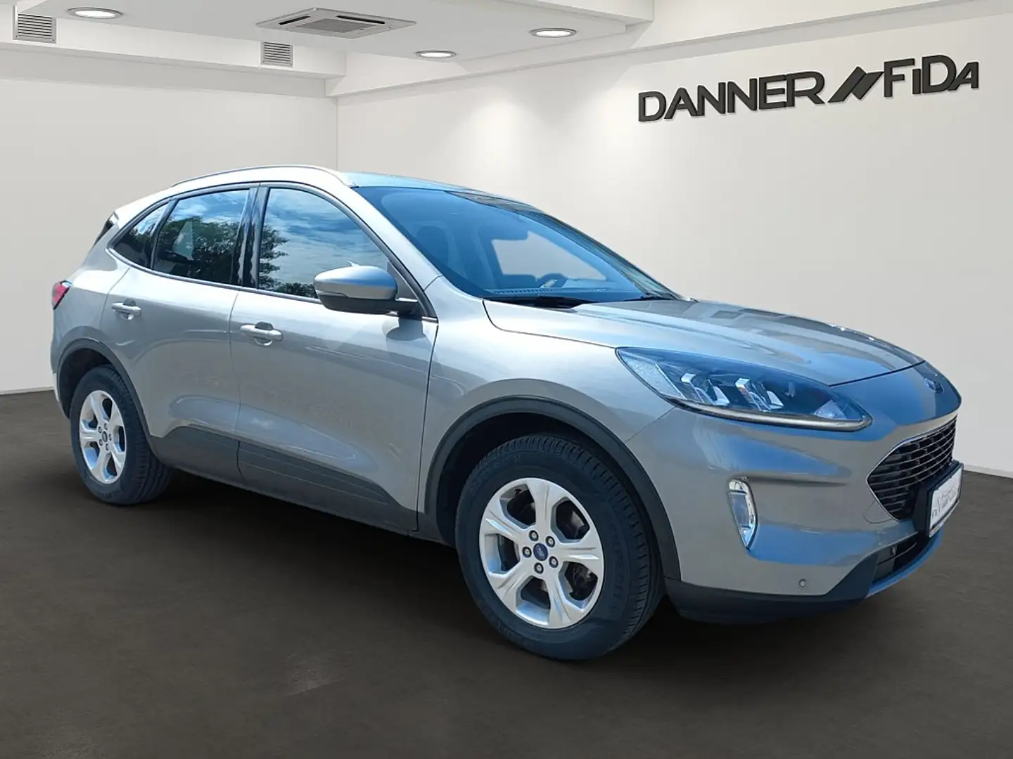 Ford Kuga 190PS Duratec Benzin/Automatik FHEV AWD Cool & ... Silber - 2