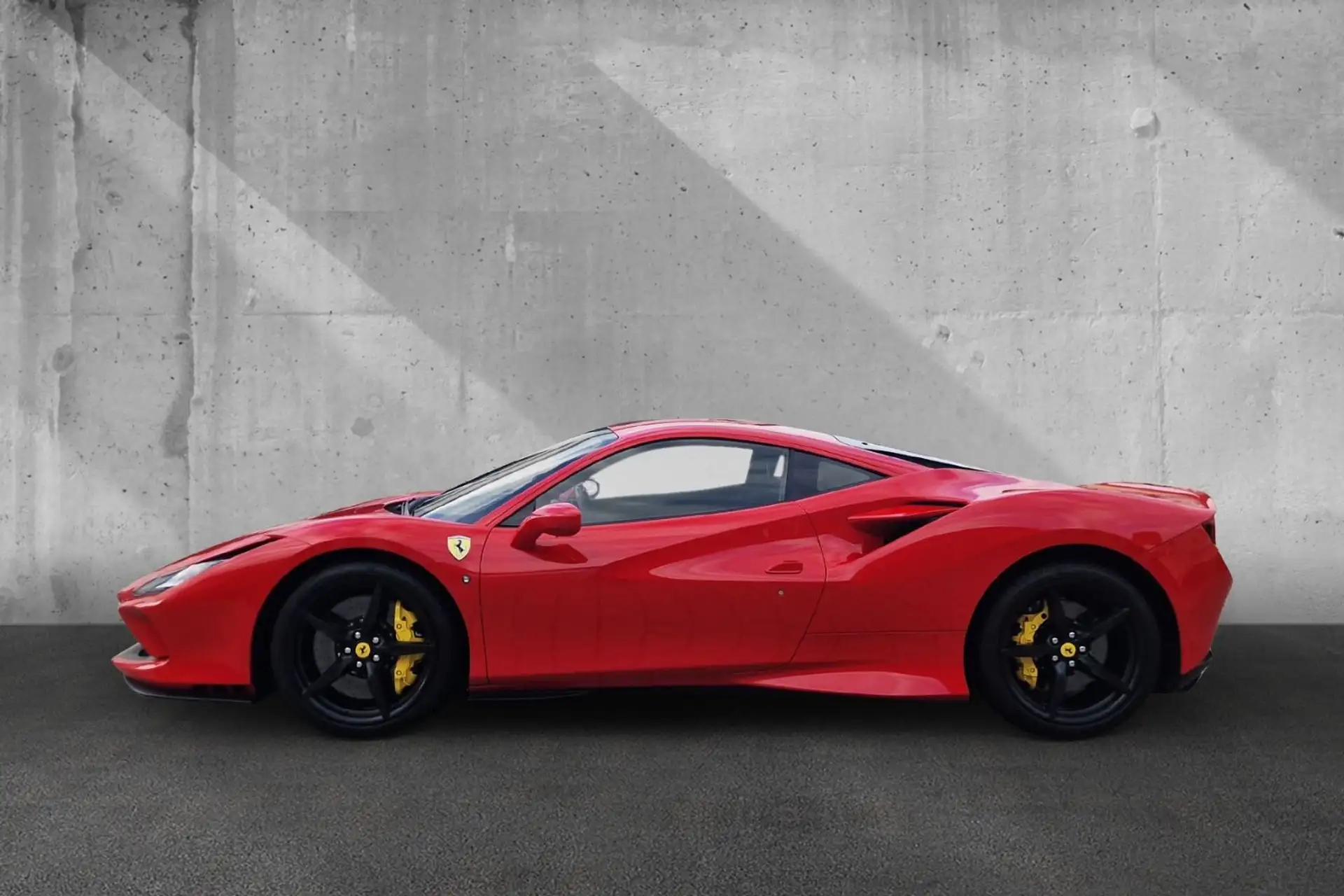 페라리 Ferrari F8 2021 빨강 사진 2