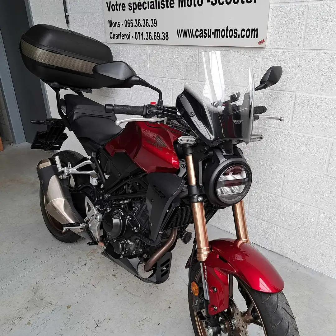 Honda CB300R Rouge - 2