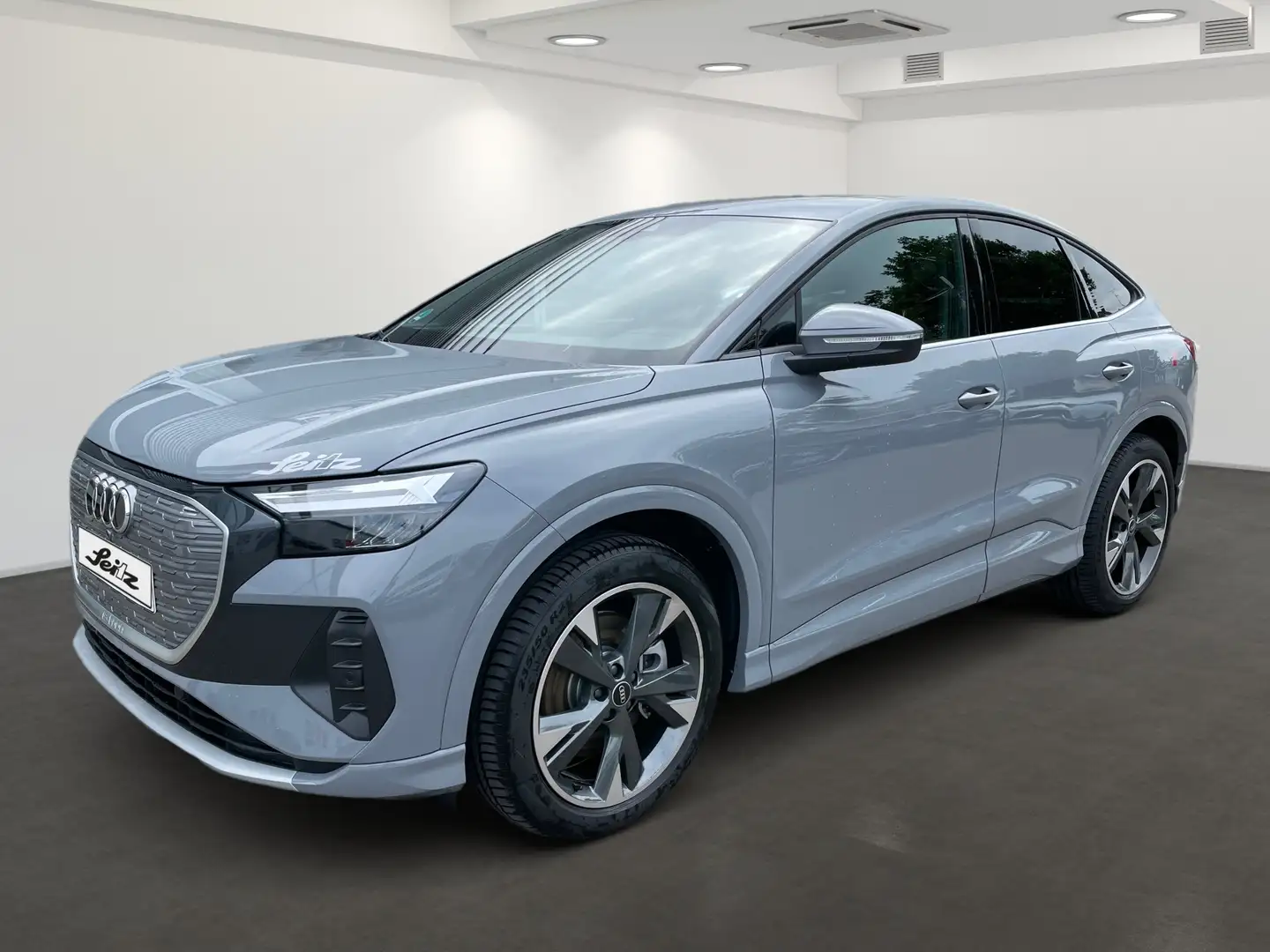 Audi Q4 e-tron Q4 Sportback 40 e-tron *LED*PARKSENSOR*NAVI* Grau - 2