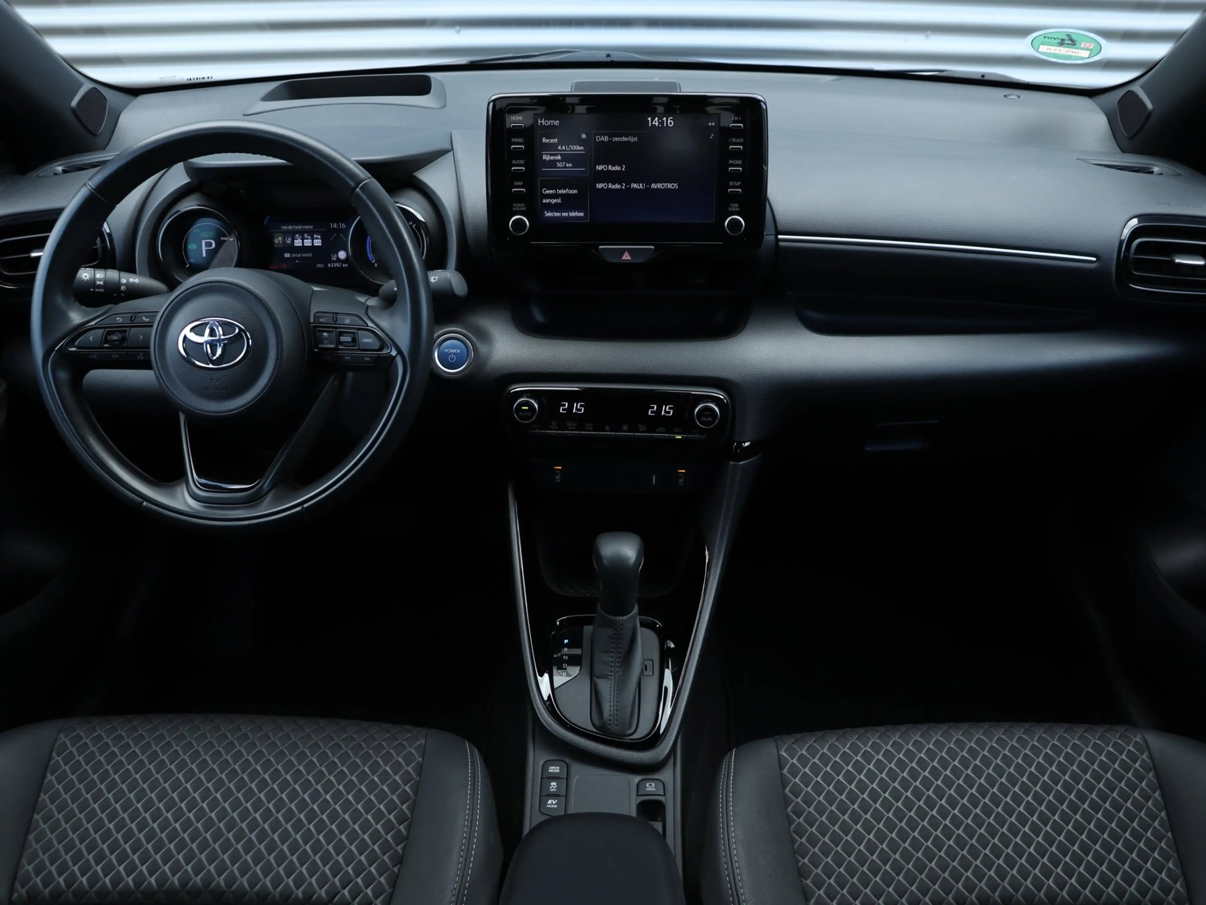 Toyota Yaris 1.5 Hybrid Executive *Head-up*Stoelverw.*Parkeerse — photo 3