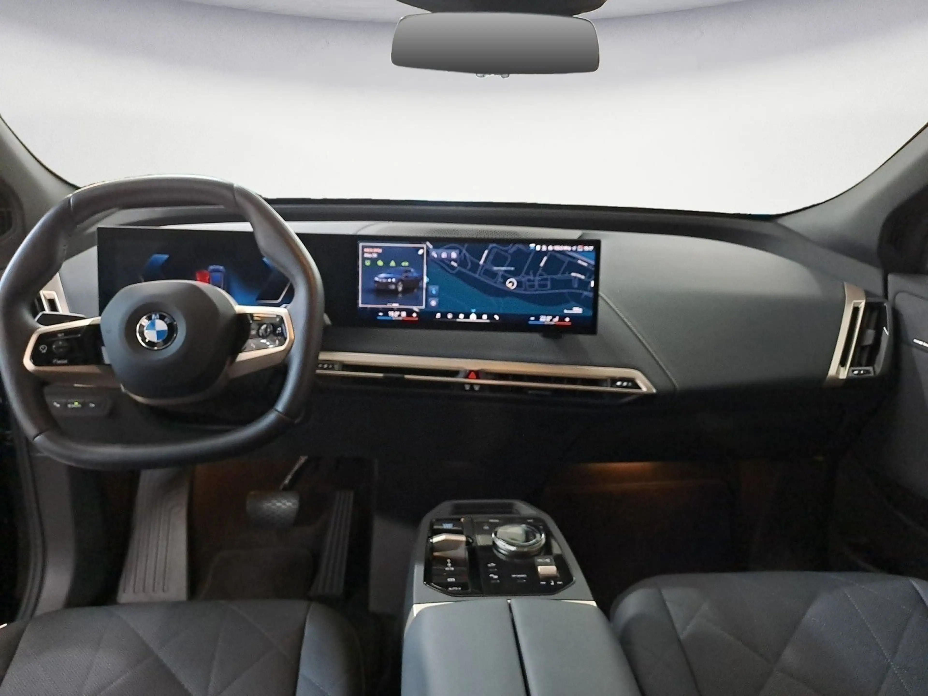 BMW iX xDrive45 23' Innovation AHK Driving Pro — photo 13