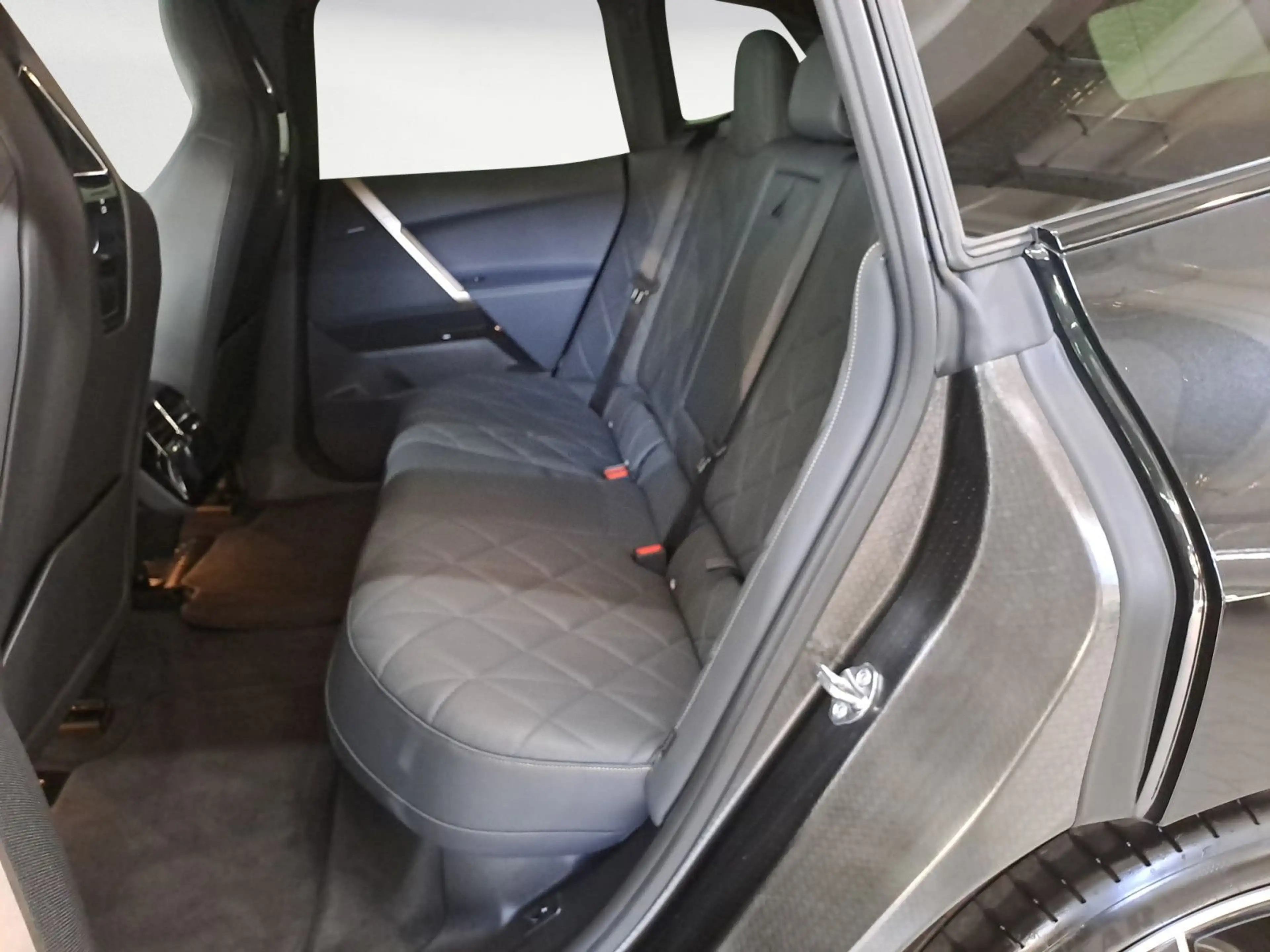 BMW iX xDrive45 23' Innovation AHK Driving Pro — photo 15