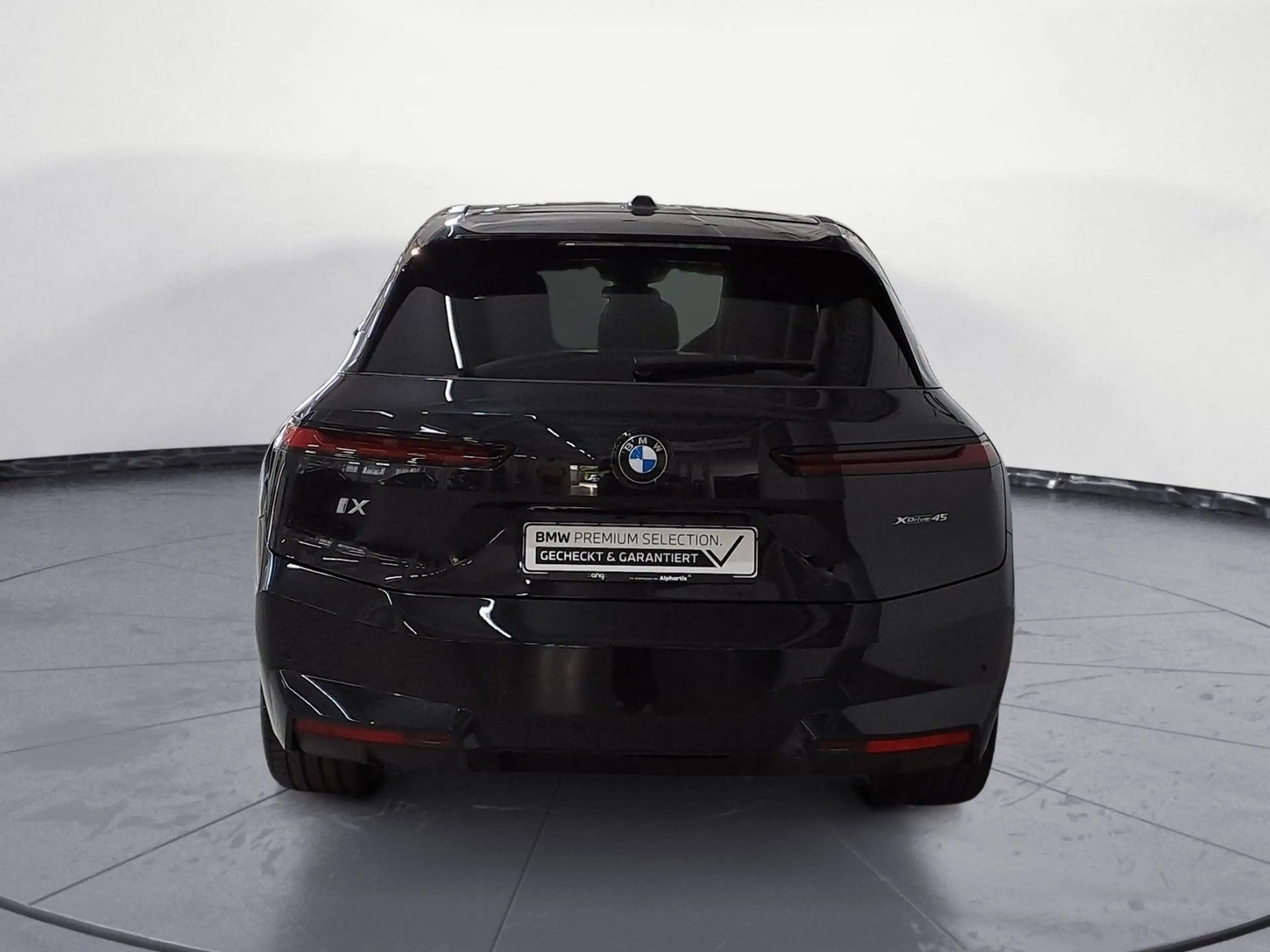 BMW iX xDrive45 23' Innovation AHK Driving Pro — photo 6