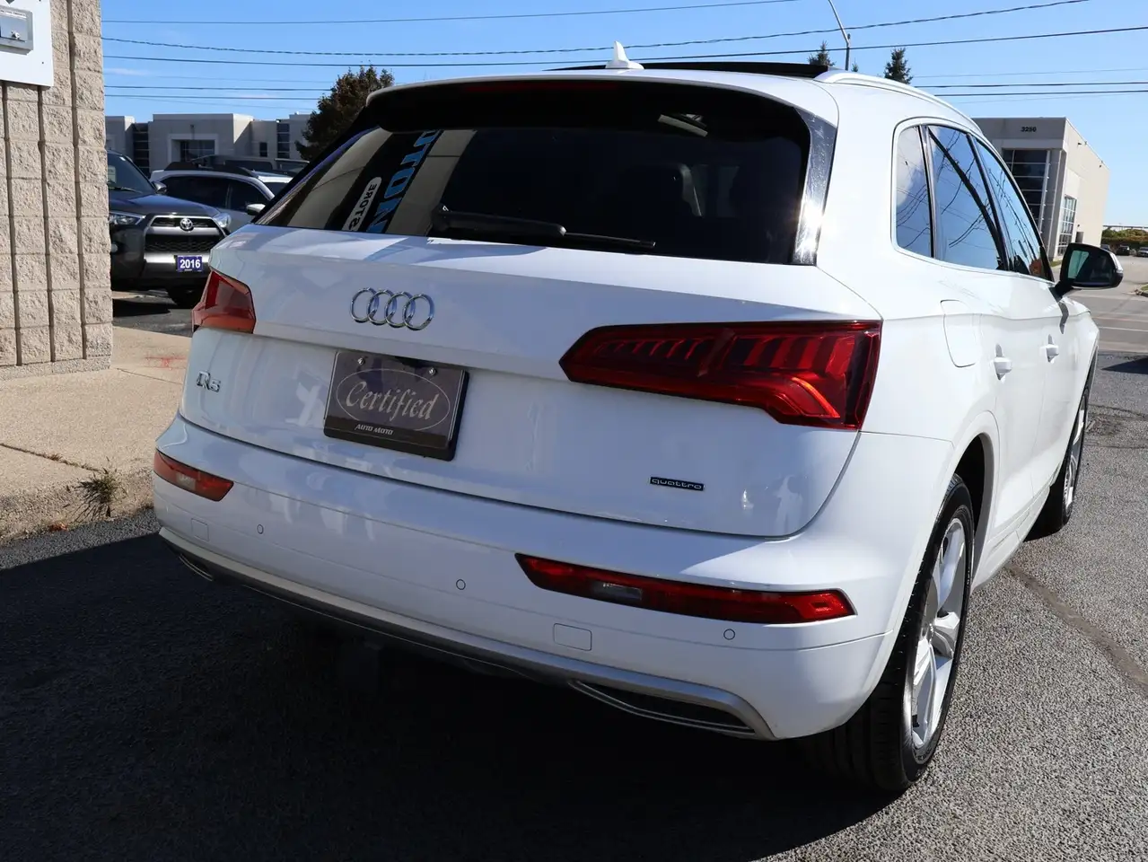 Audi Q5 снимка Audi Q5