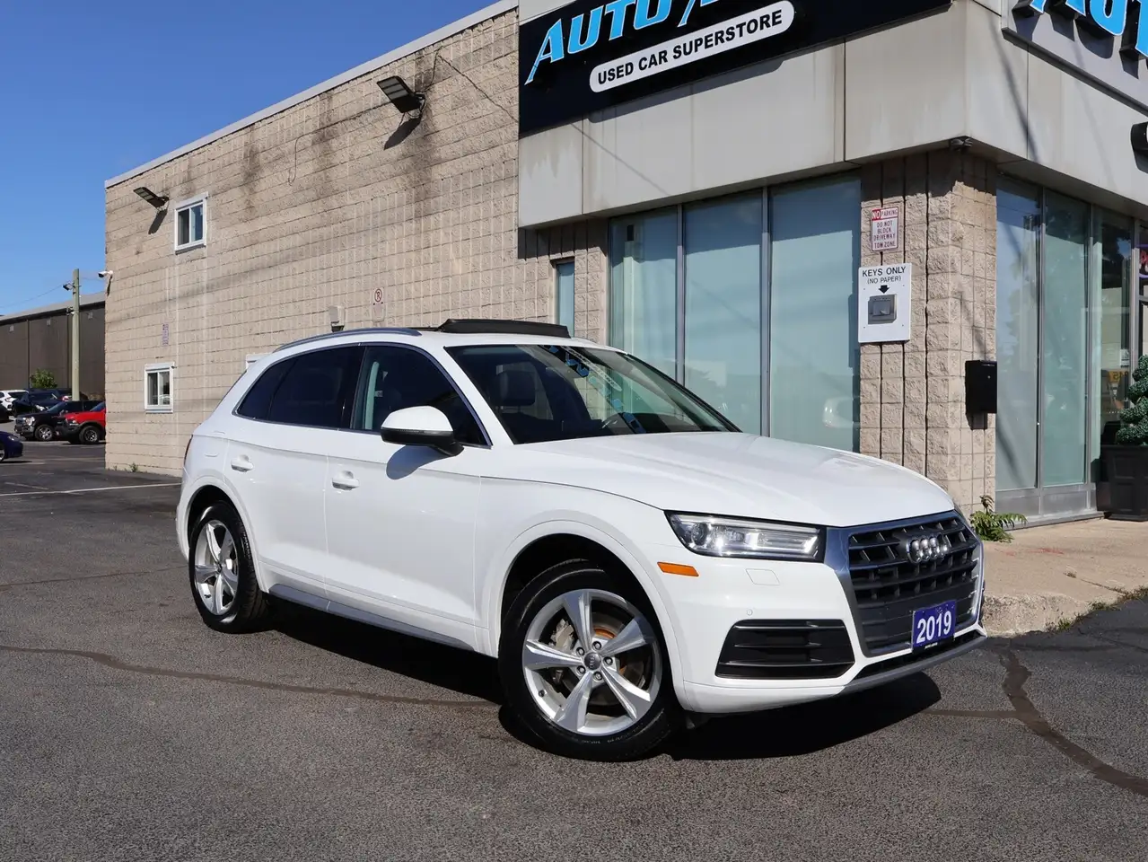 Audi Q5 снимка Audi Q5