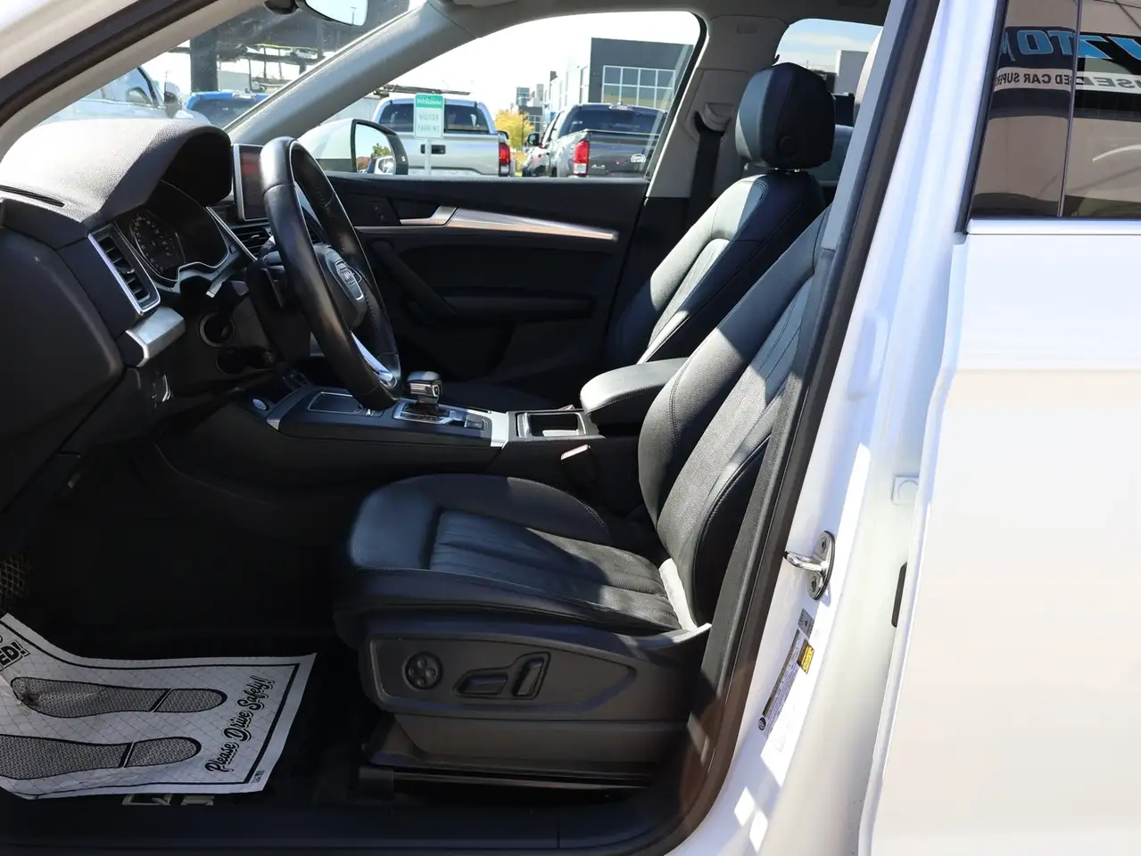 Audi Q5 снимка Audi Q5